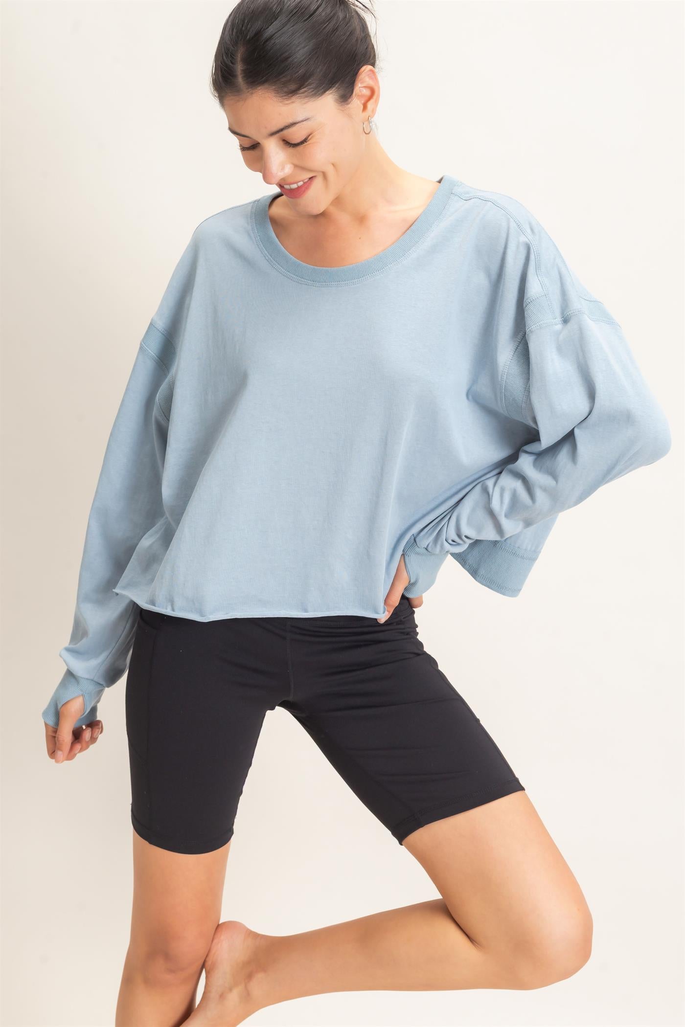 Wholesale Crew Neck Top Clothing Tops HF26C808 LIGHT BLUE HYFVE