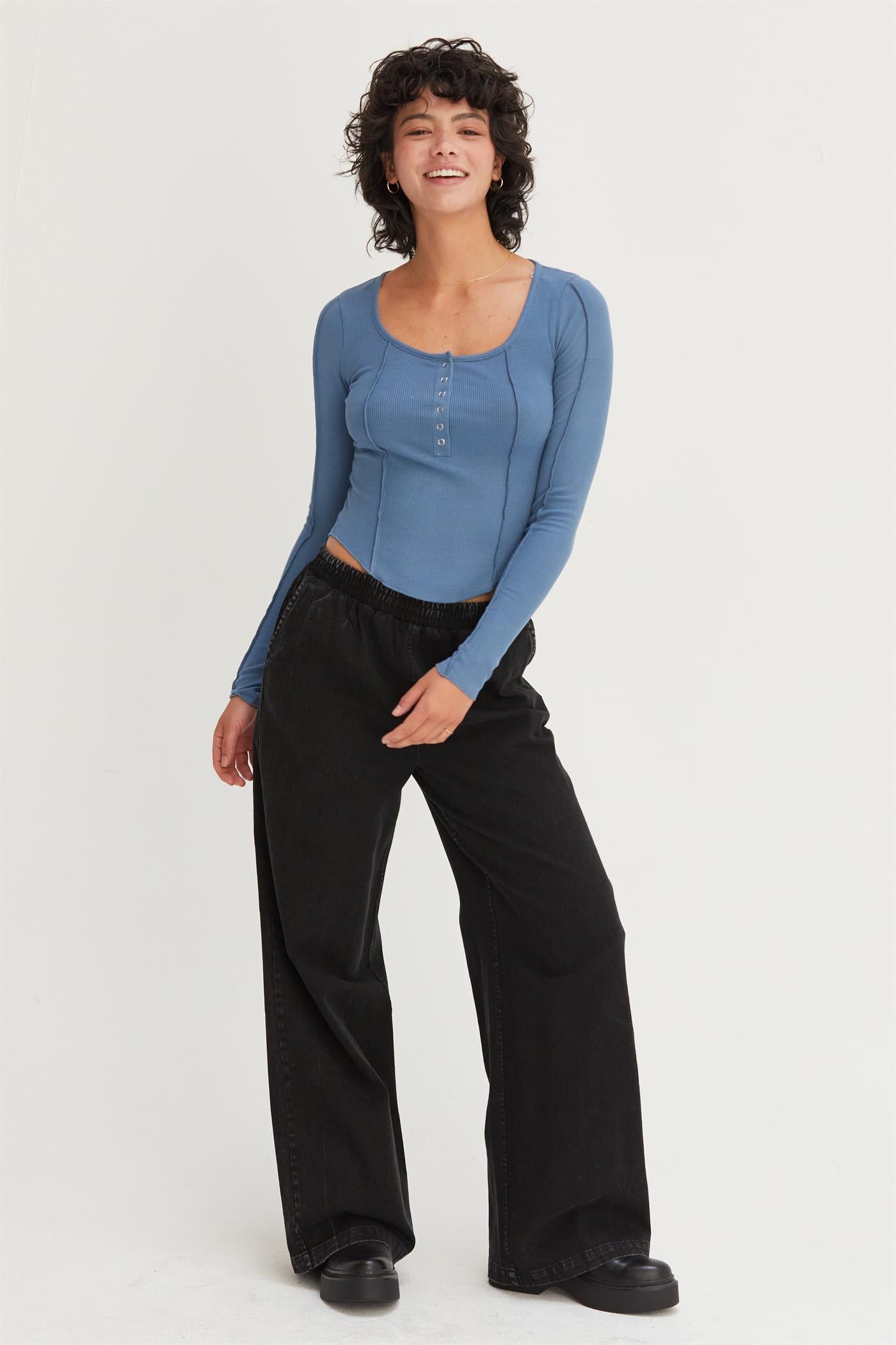 Wholesale Ribbed Long Sleeve Button Front Top Clothing Tops DZ25A025 GRAY BLUE DOUBLE ZERO