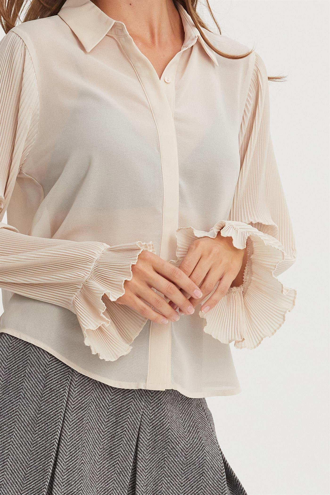 Wholesale Bell Sleeve Blouse With Inside Lining Clothing Tops HF25A769 ECRU HYFVE