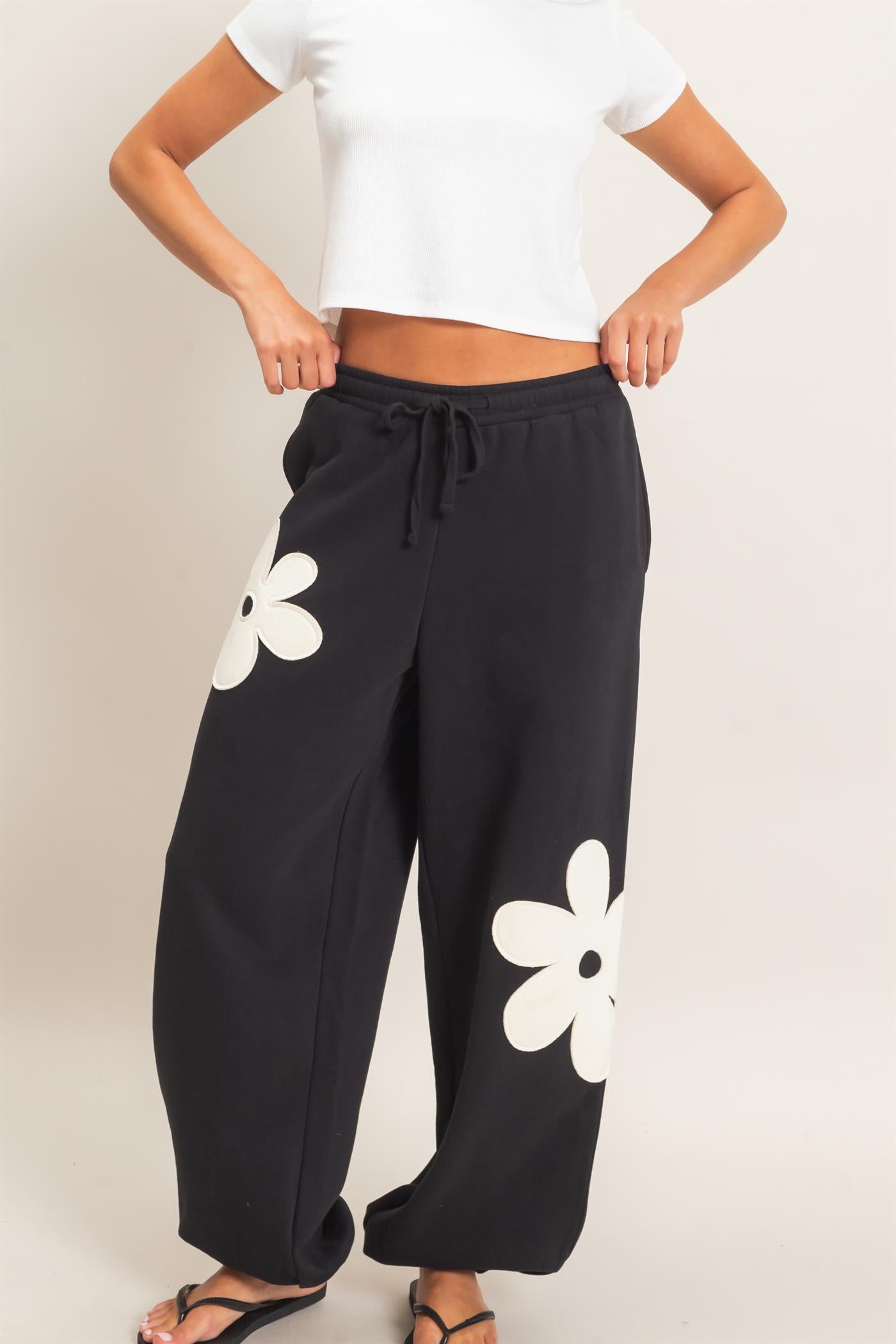Wholesale Floral Applique Drawstring Jogger Pants Joggers DZ26F308 BLACK DOUBLE ZERO