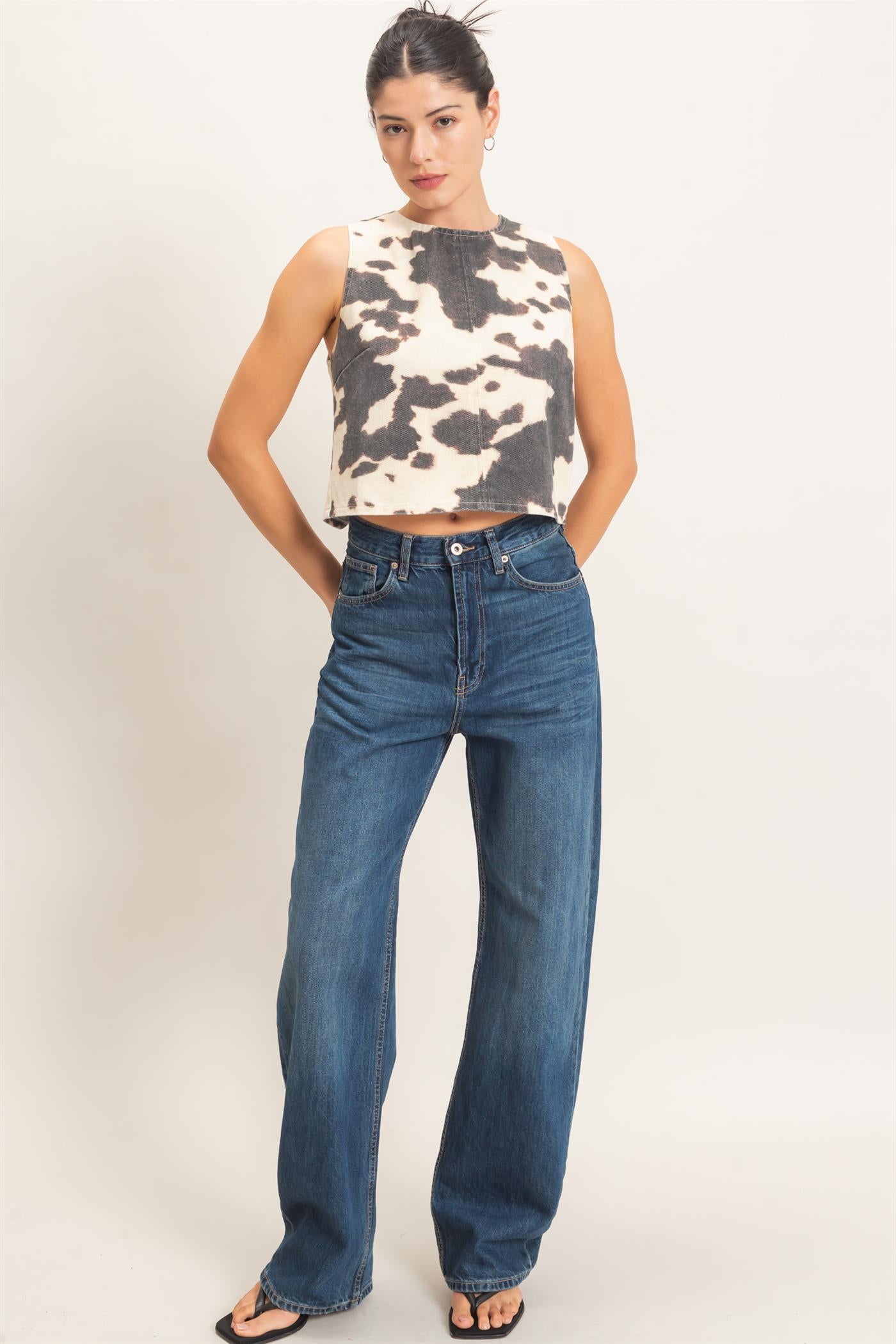 Wholesale Sleeveless Cow Print Top Clothing Tops HF26E495 BLACK HYFVE