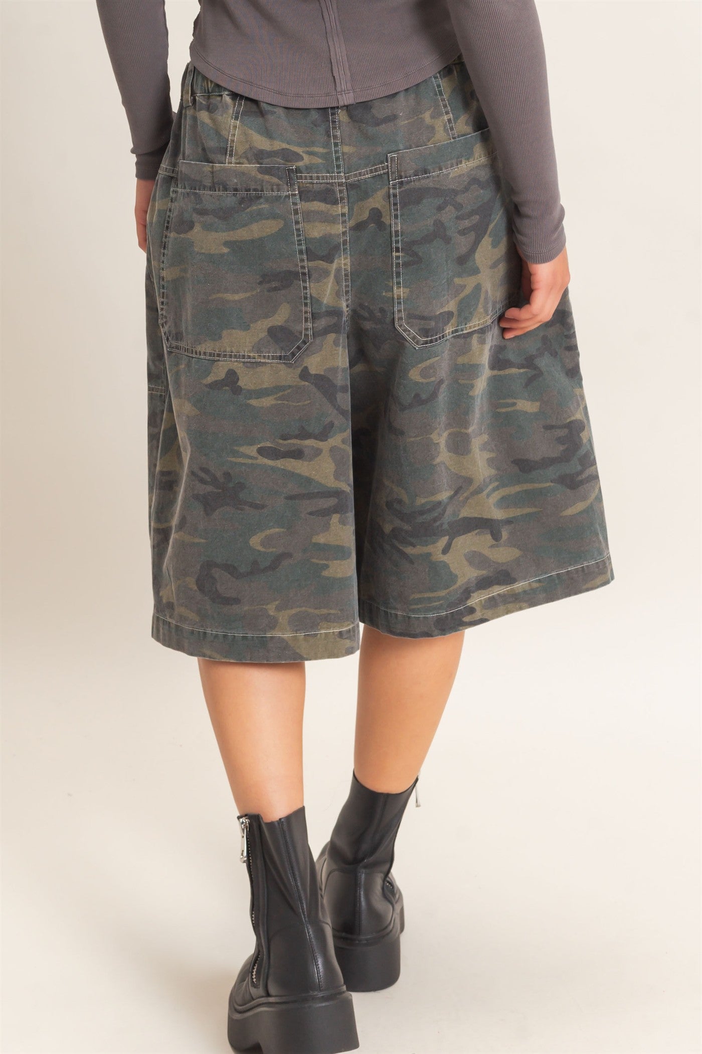 Wholesale Camouflage Print Drawstring Shorts Shorts DZ26E399 DARK GREEN DOUBLE ZERO