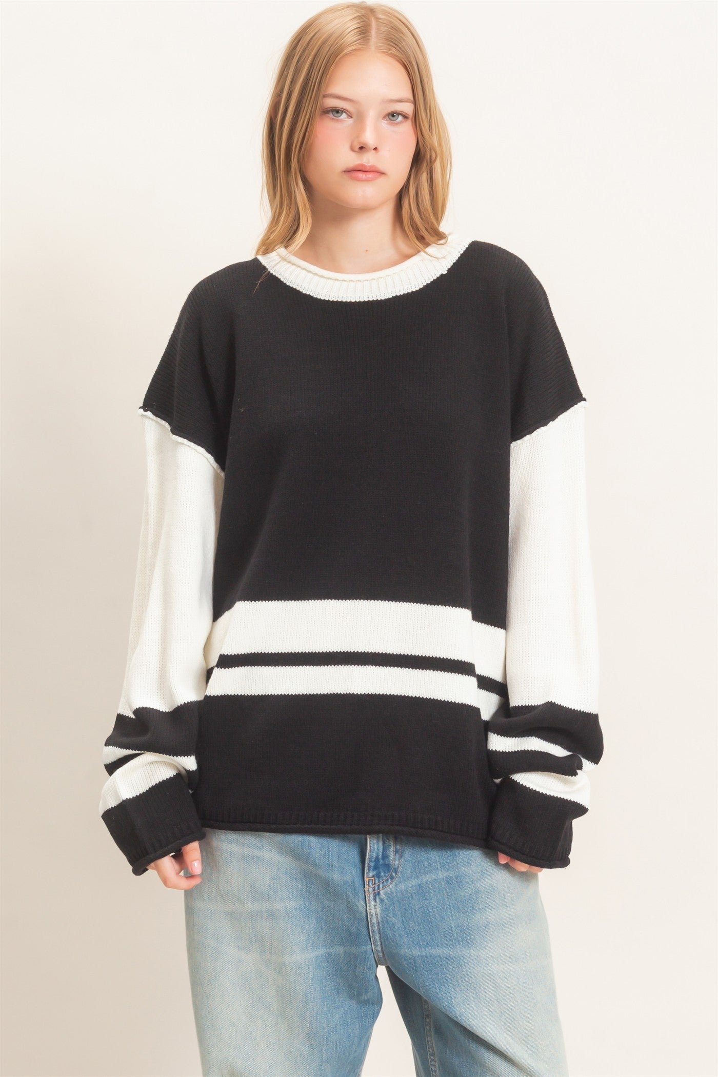 Wholesale Striped Crew Neck Sweater Sweaters HF26E793 BLACK HYFVE