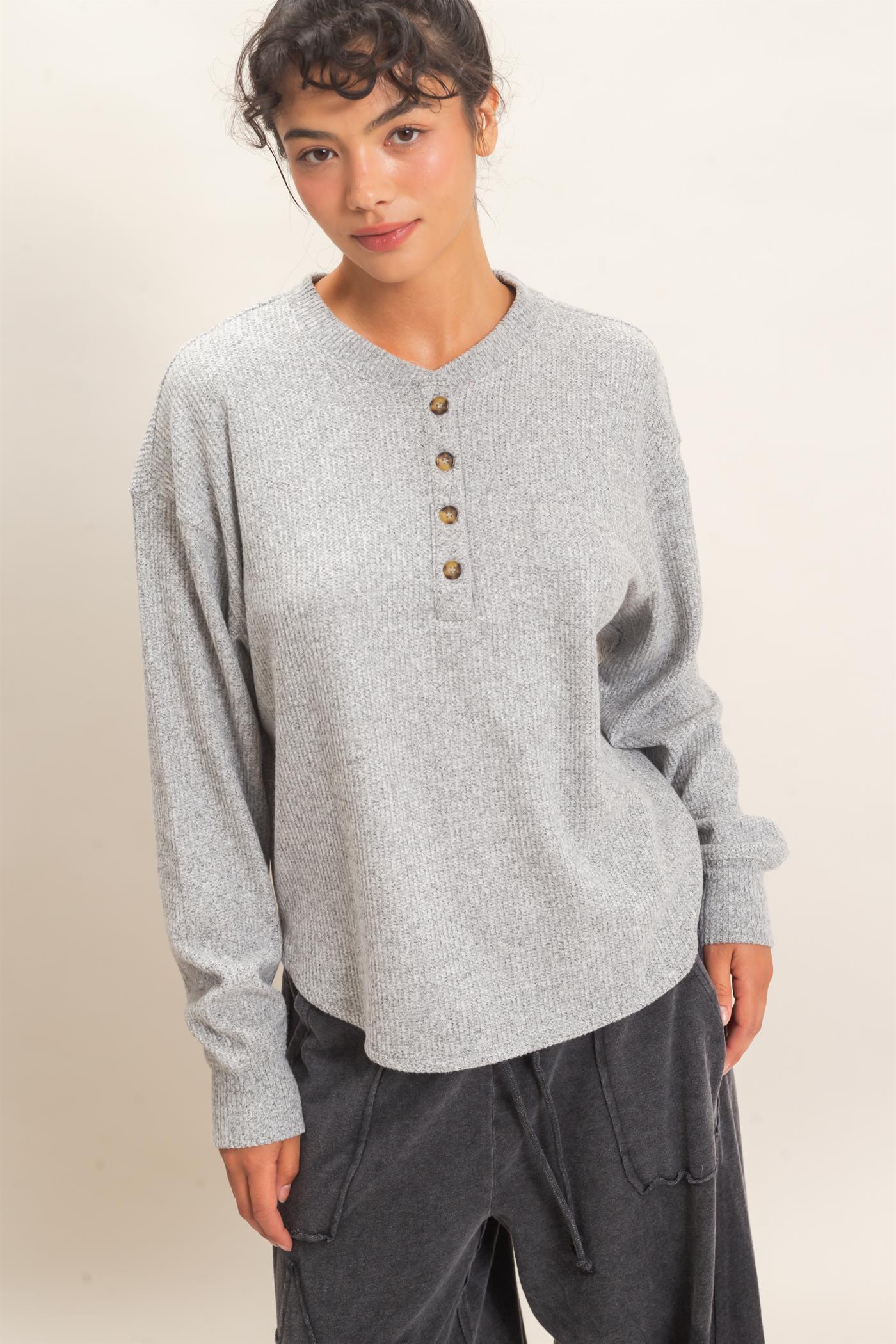 Wholesale Brushed Waffle Henley Top Clothing Tops DZ26F314 HEATHER GRAY DOUBLE ZERO