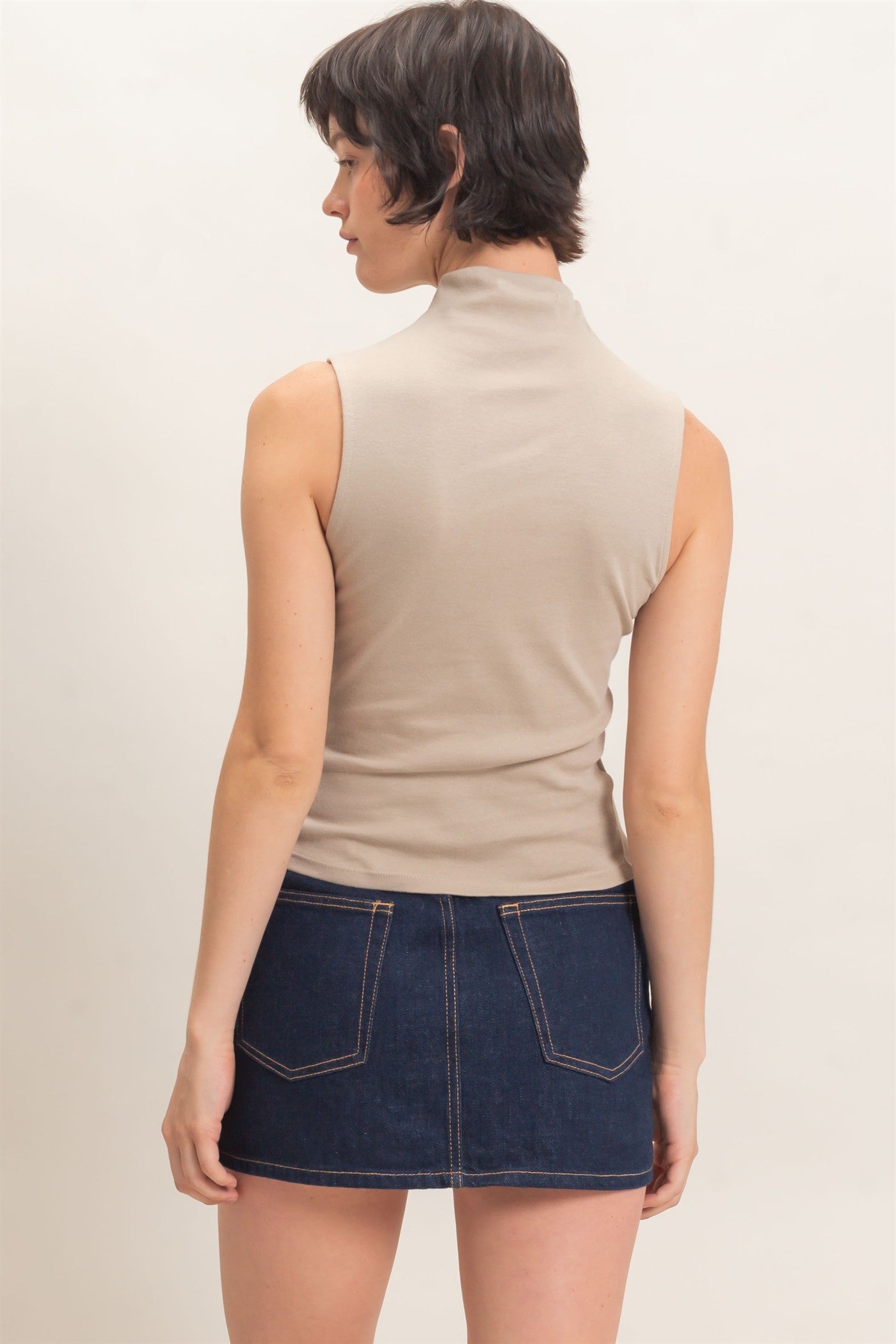 Wholesale Sleeveless Mock Neck Top Clothing Tops DZ26E397 WARM GRAY DOUBLE ZERO