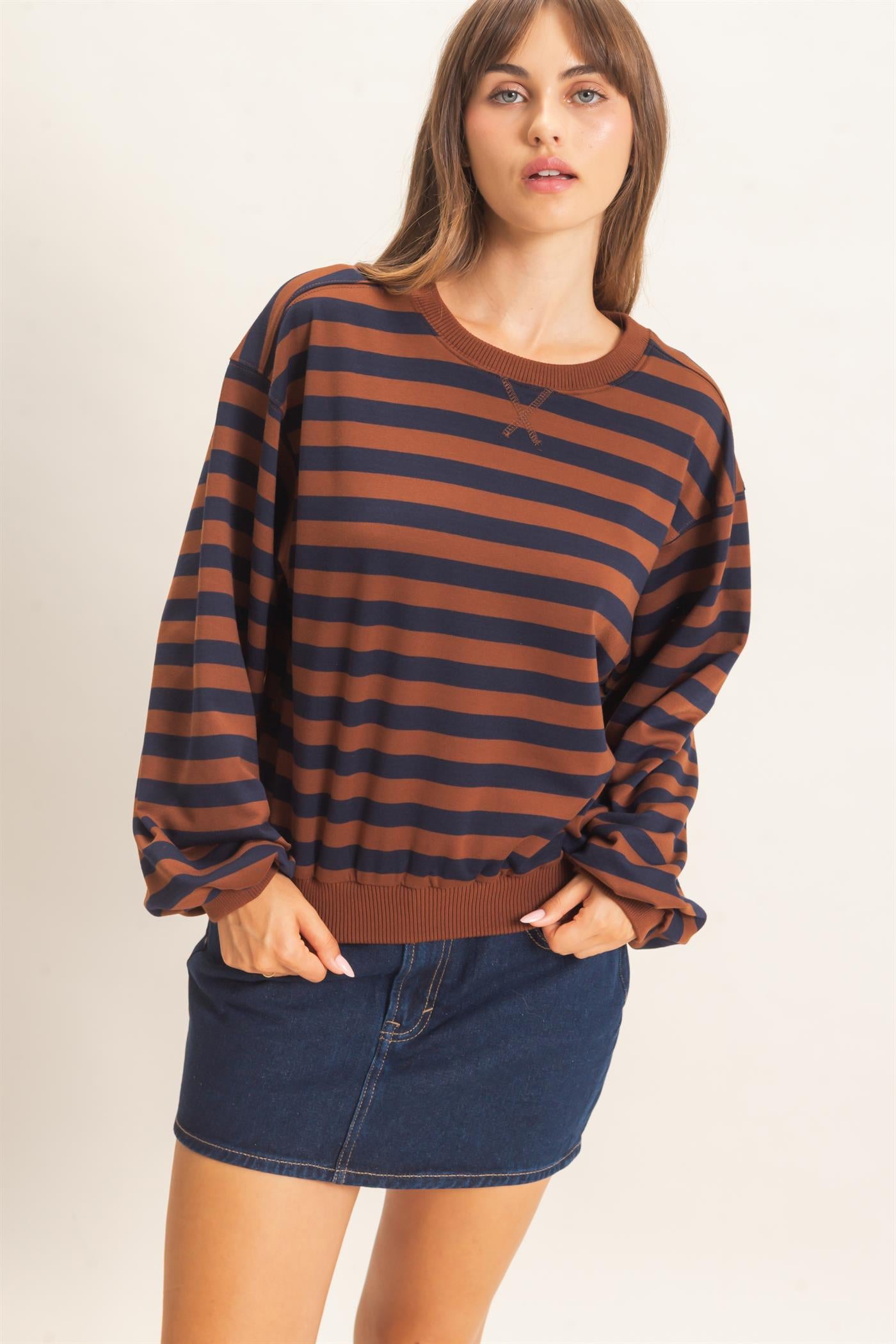 Wholesale Striped Crew Neck Sweatshirt Sweatshirts HF26E010 BROWN HYFVE