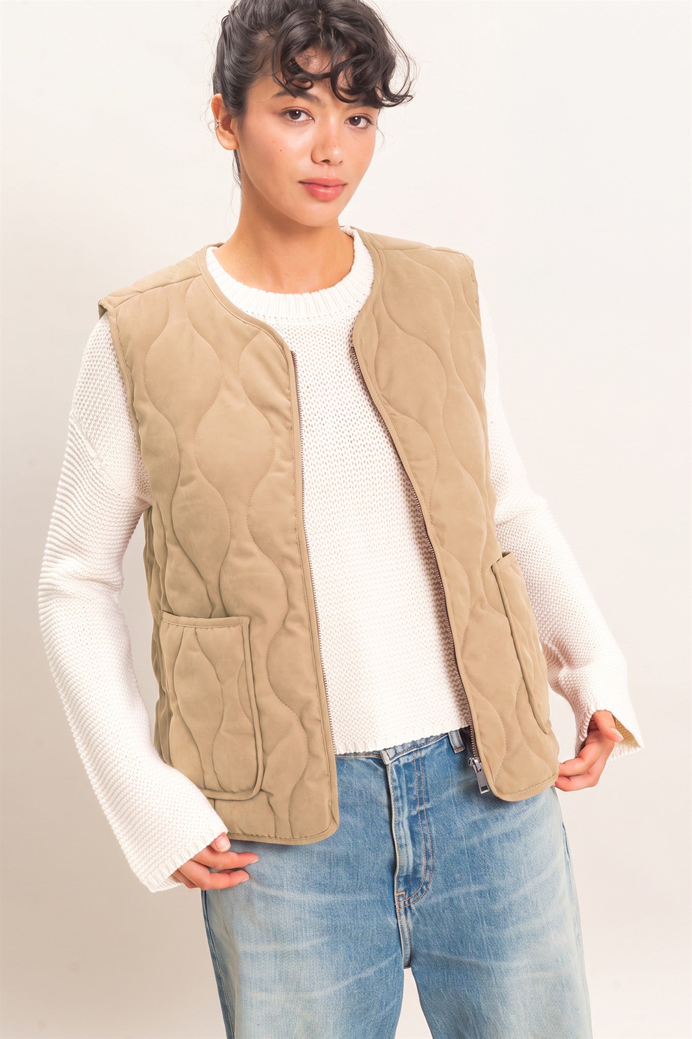 Wholesale Quilted Vest With Pockets Vests DZ26F336 TAUPE DOUBLE ZERO