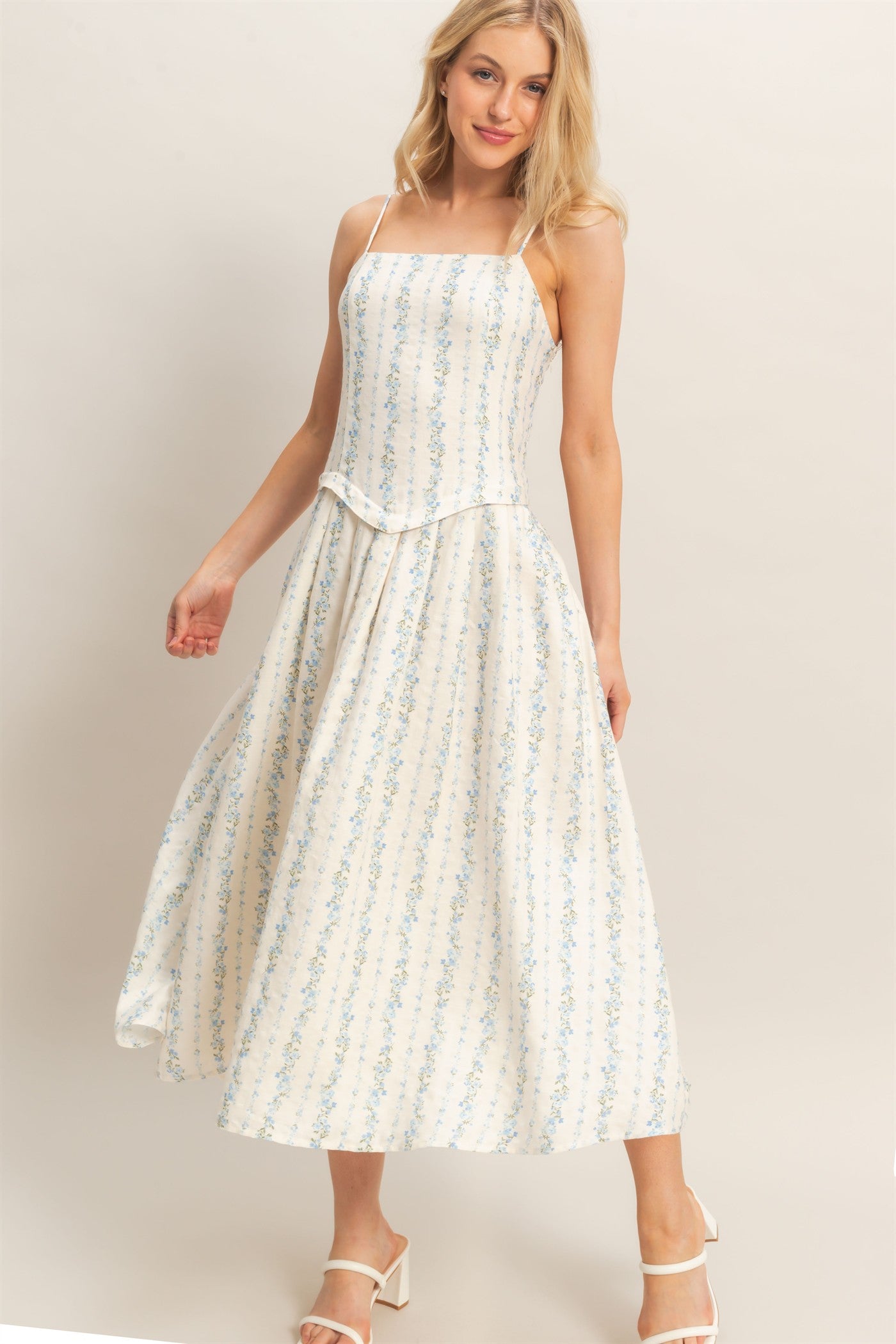 Wholesale Square Neck Floral Dress Dresses HF26A322 BLUE HYFVE