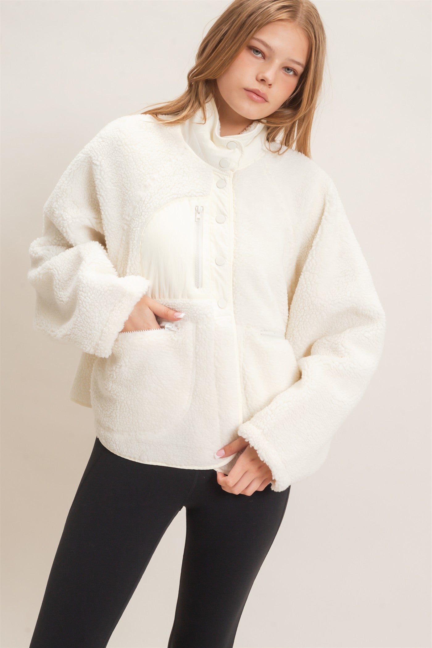 Wholesale Sherpa Fleece Jacket Coats & Jackets HF26E077 WHIP CREAM HYFVE