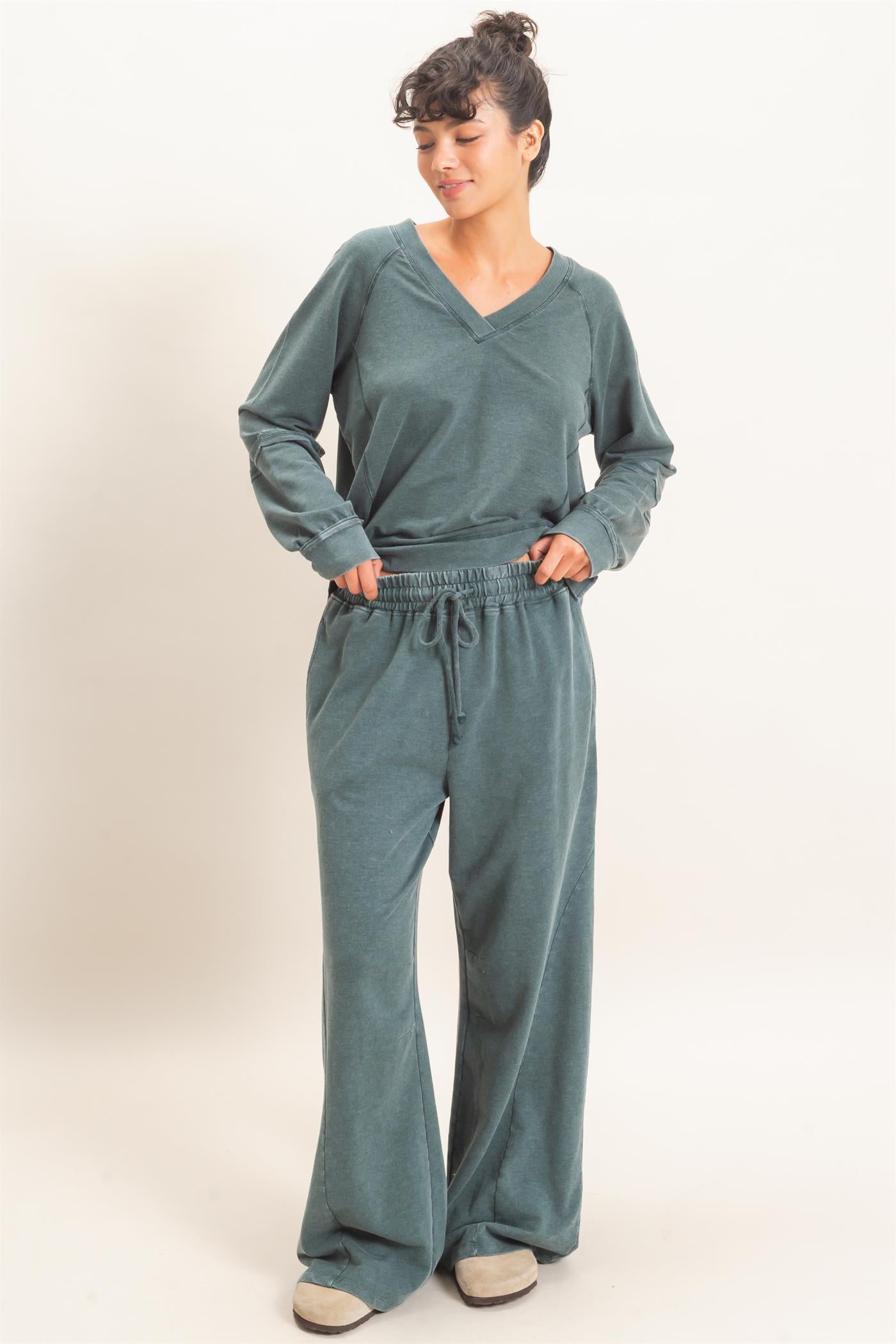 Wholesale Mineral Wash V-Neck Seam Detail Sweatshirt Sweatshirts DZ26F014 DARK GREEN DOUBLE ZERO