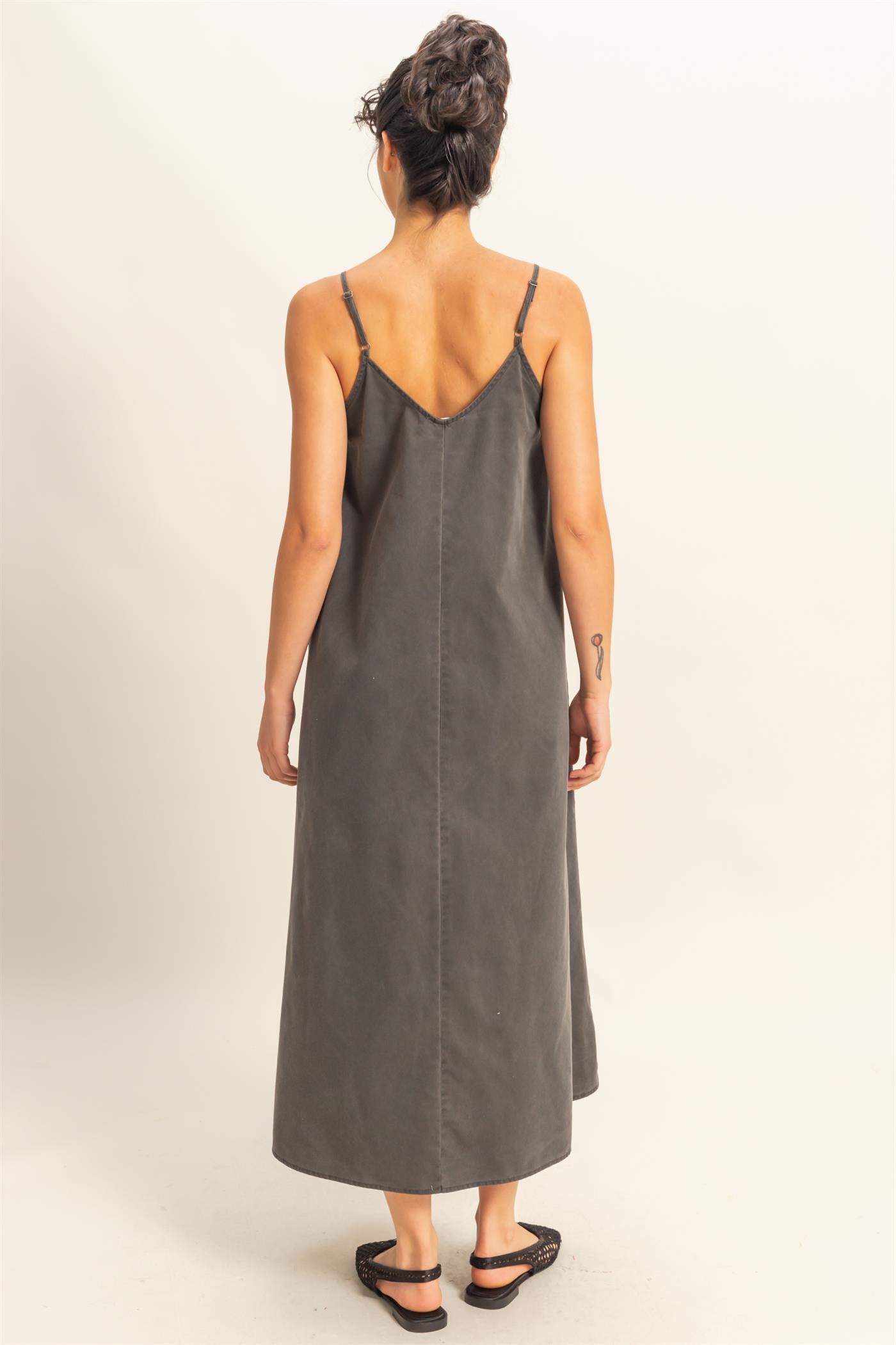 Wholesale Dyed V-Neck Loose Maxi Dress Dresses DZ24C964 BLACK DOUBLE ZERO