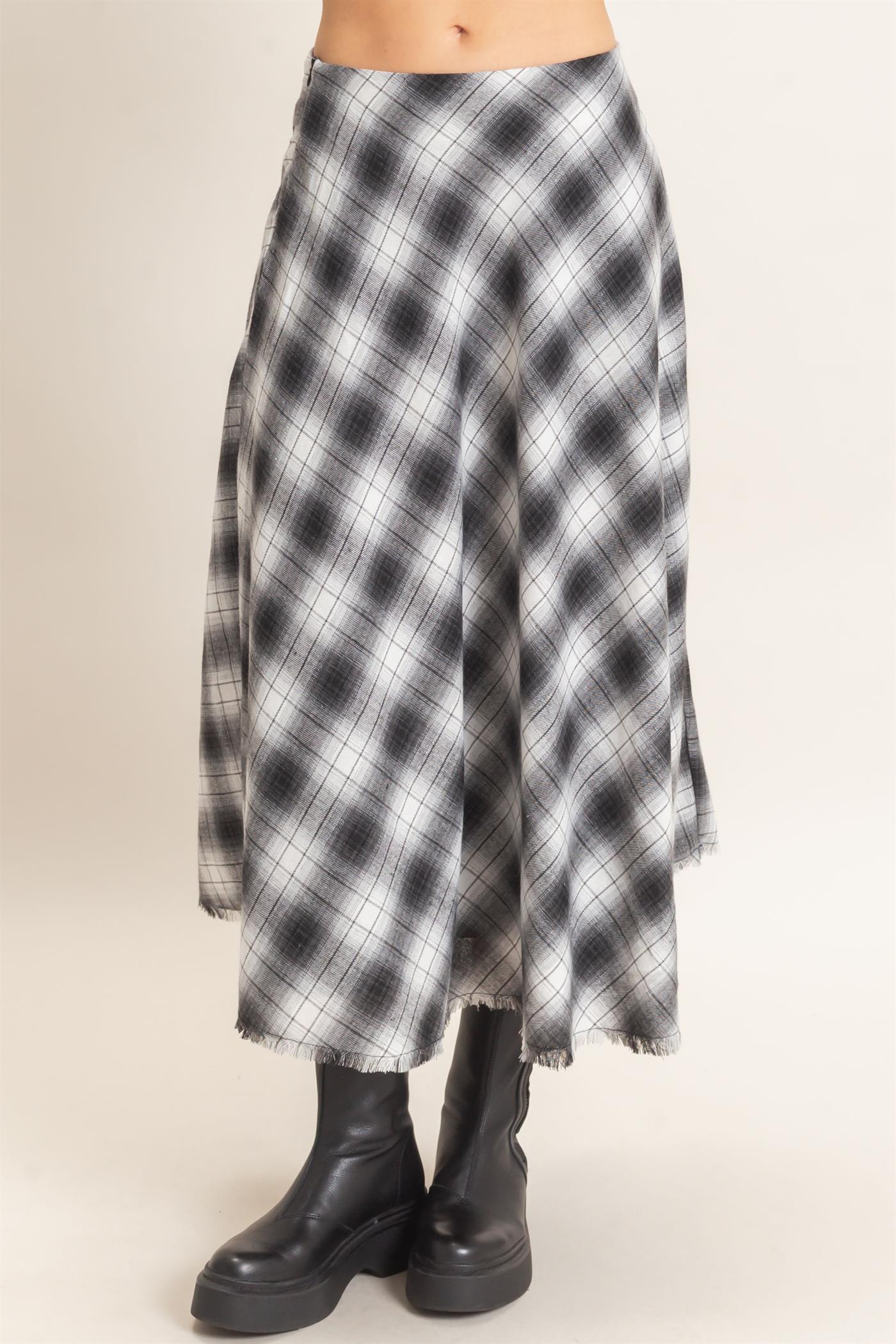 Wholesale A-Line Plaid Frayed Hem Skirt Skirts HF26E972 BLACK HYFVE