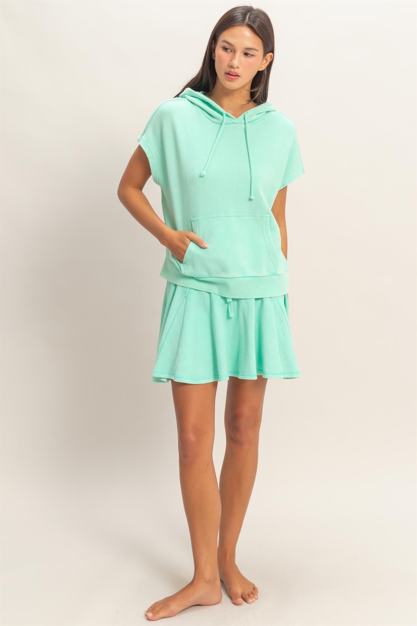 Wholesale Acid Washed Sleeveless Hooded Kangaroo Pocket Top Hoodies DZ26A411 MINT DOUBLE ZERO