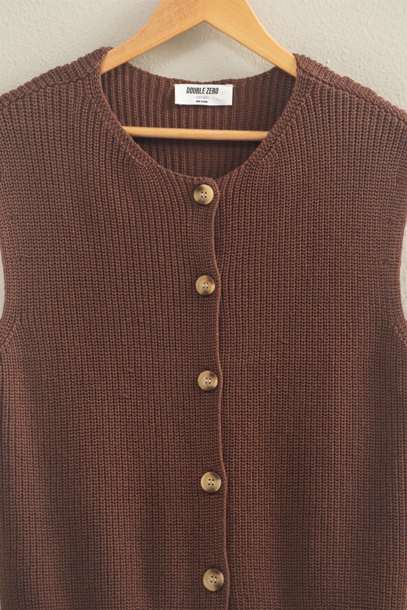 Wholesale Sleeveless Button-Up Ribbed Vest Sweaters DZ26A833 CHOCOLATE DOUBLE ZERO