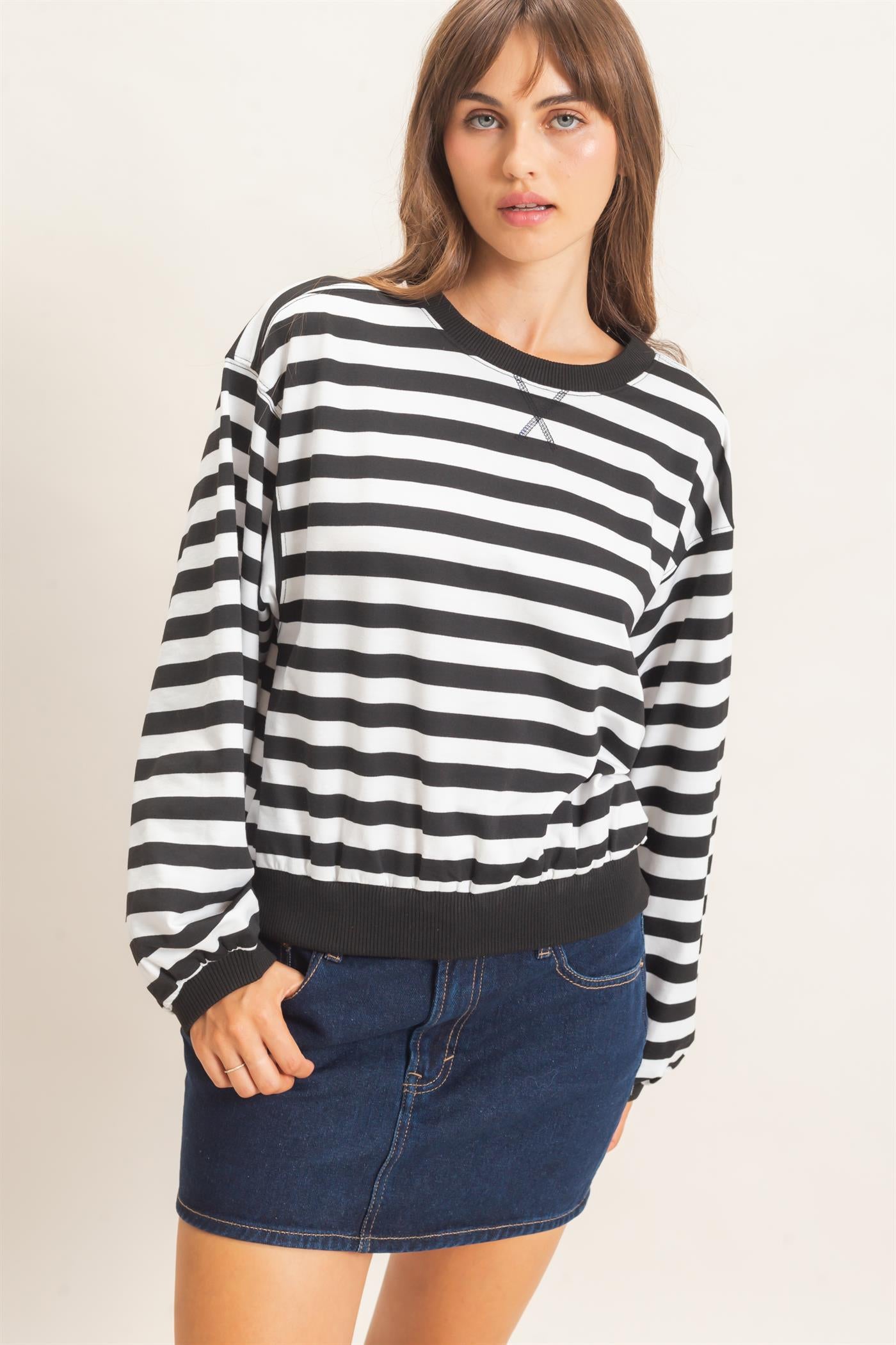 Wholesale Striped Crew Neck Sweatshirt Sweatshirts HF26E010 BLACK HYFVE