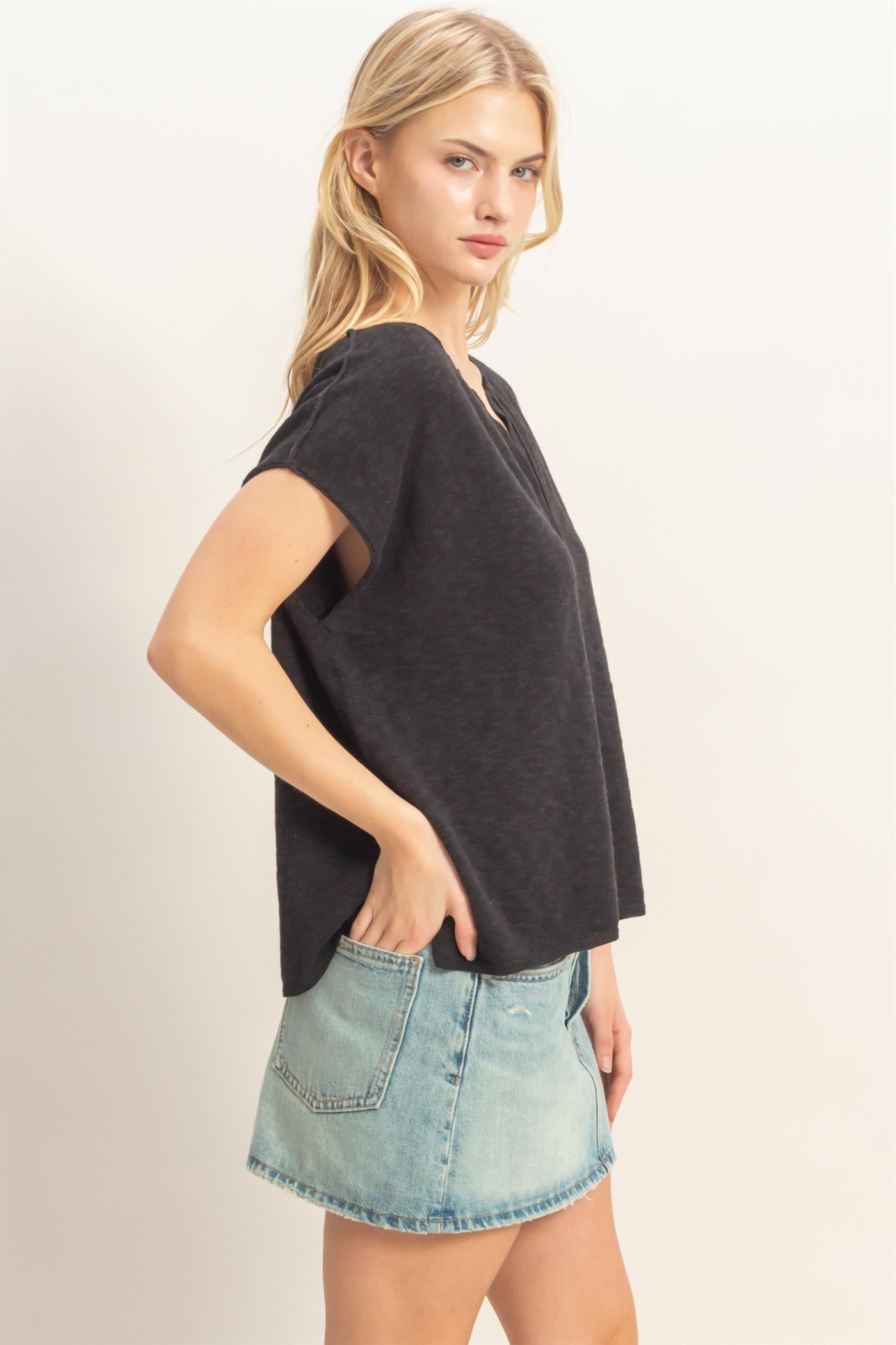 Wholesale Notched V-Neck Oversized Top Sweaters HF26A235 BLACK HYFVE