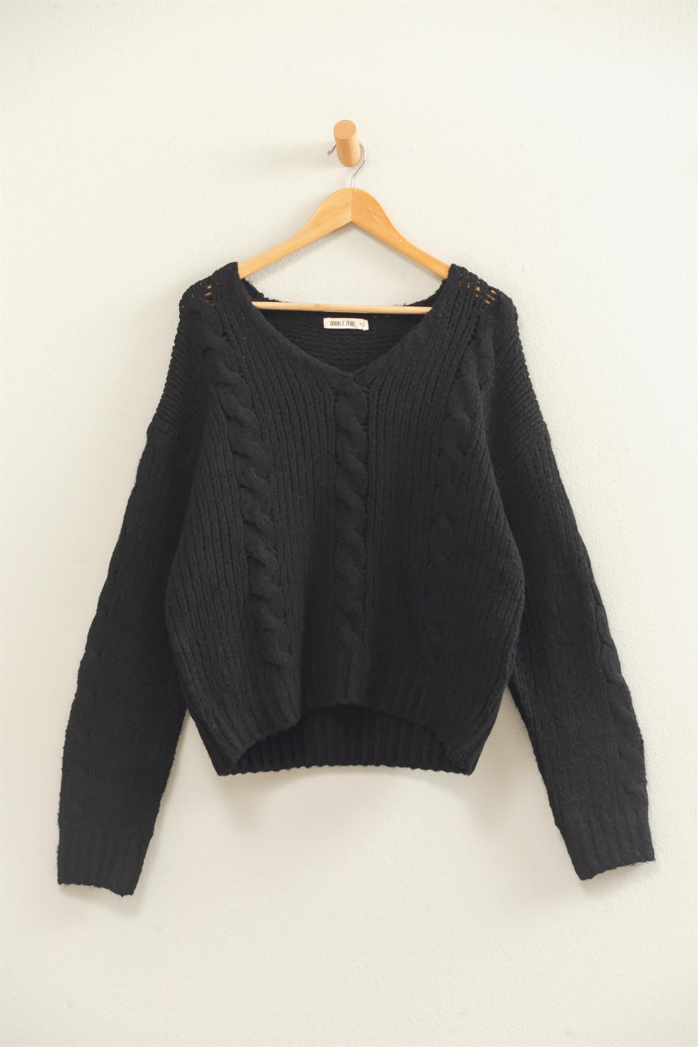 Wholesale Cable Knit V-Neck Sweater Sweaters DZ26E107 BLACK DOUBLE ZERO