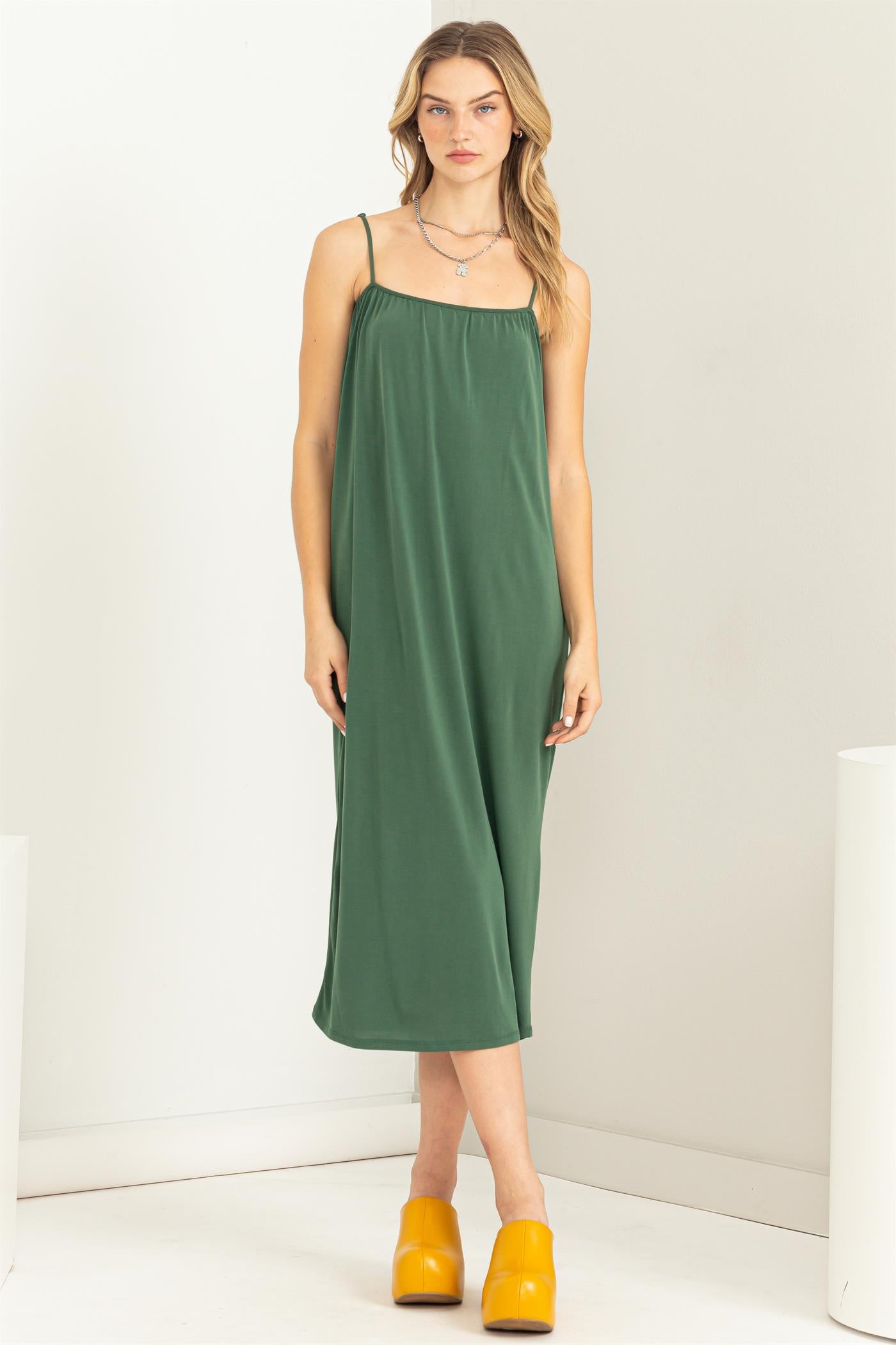 Wholesale Extra Love Tie-Back Midi Dress Dresses DZ22G696 HUNTER GREEN DOUBLE ZERO