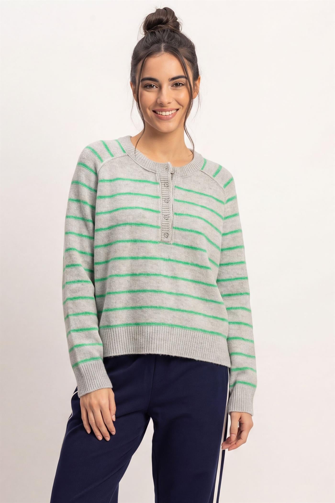 Wholesale Stripe Henley Sweater Sweaters DZ26F002 HEATHER GRAY DOUBLE ZERO