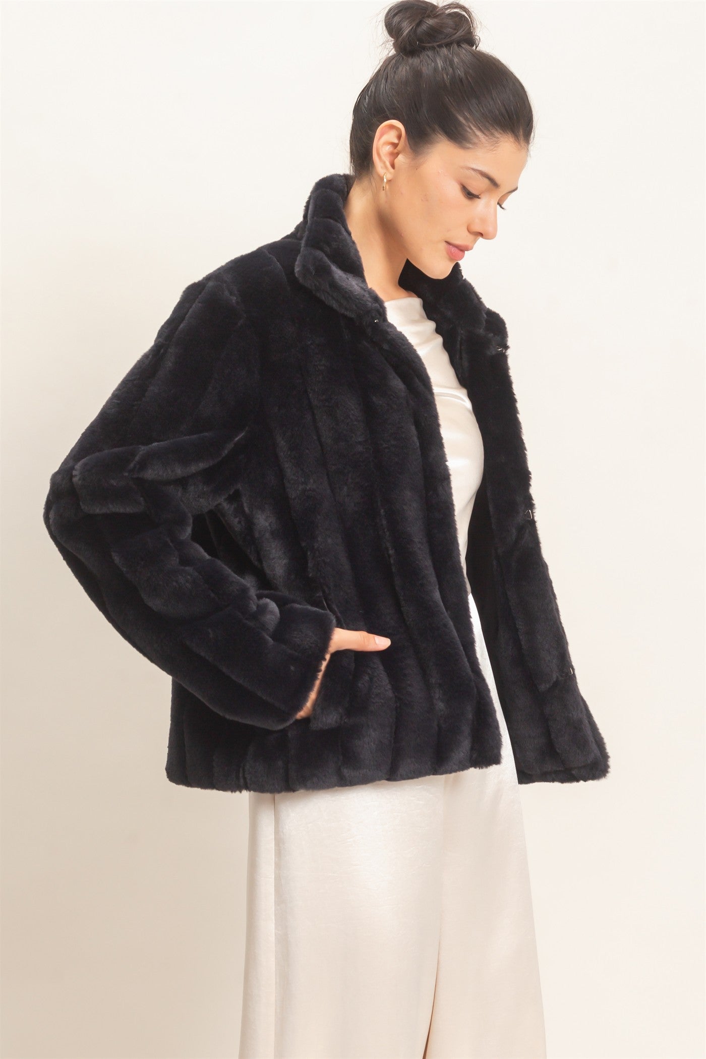 Wholesale Faux Fur Jacket Coats & Jackets HF26F203 BLACK HYFVE