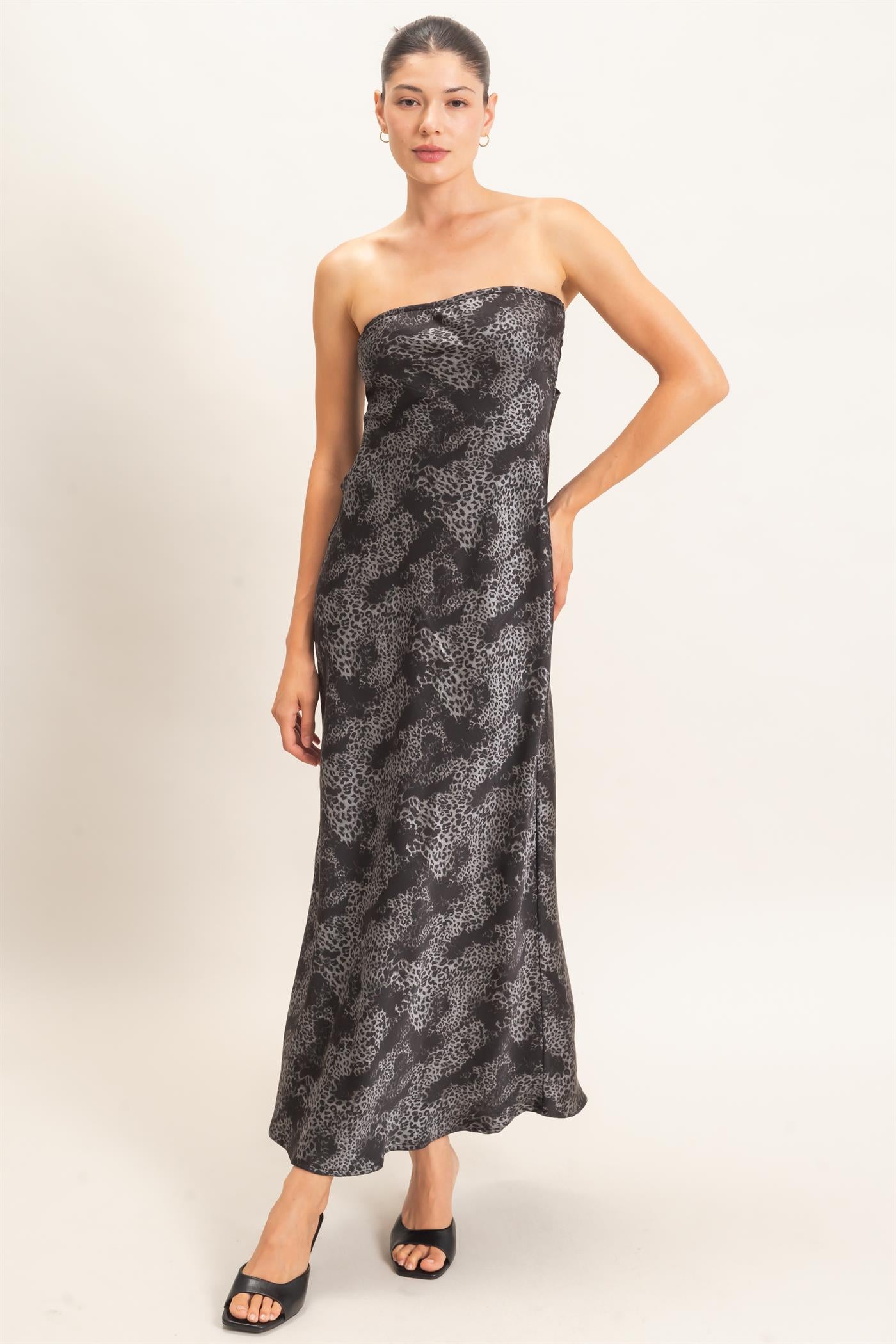 Wholesale Satin Patterned Maxi Dress Dresses HF26F029 BLACK HYFVE