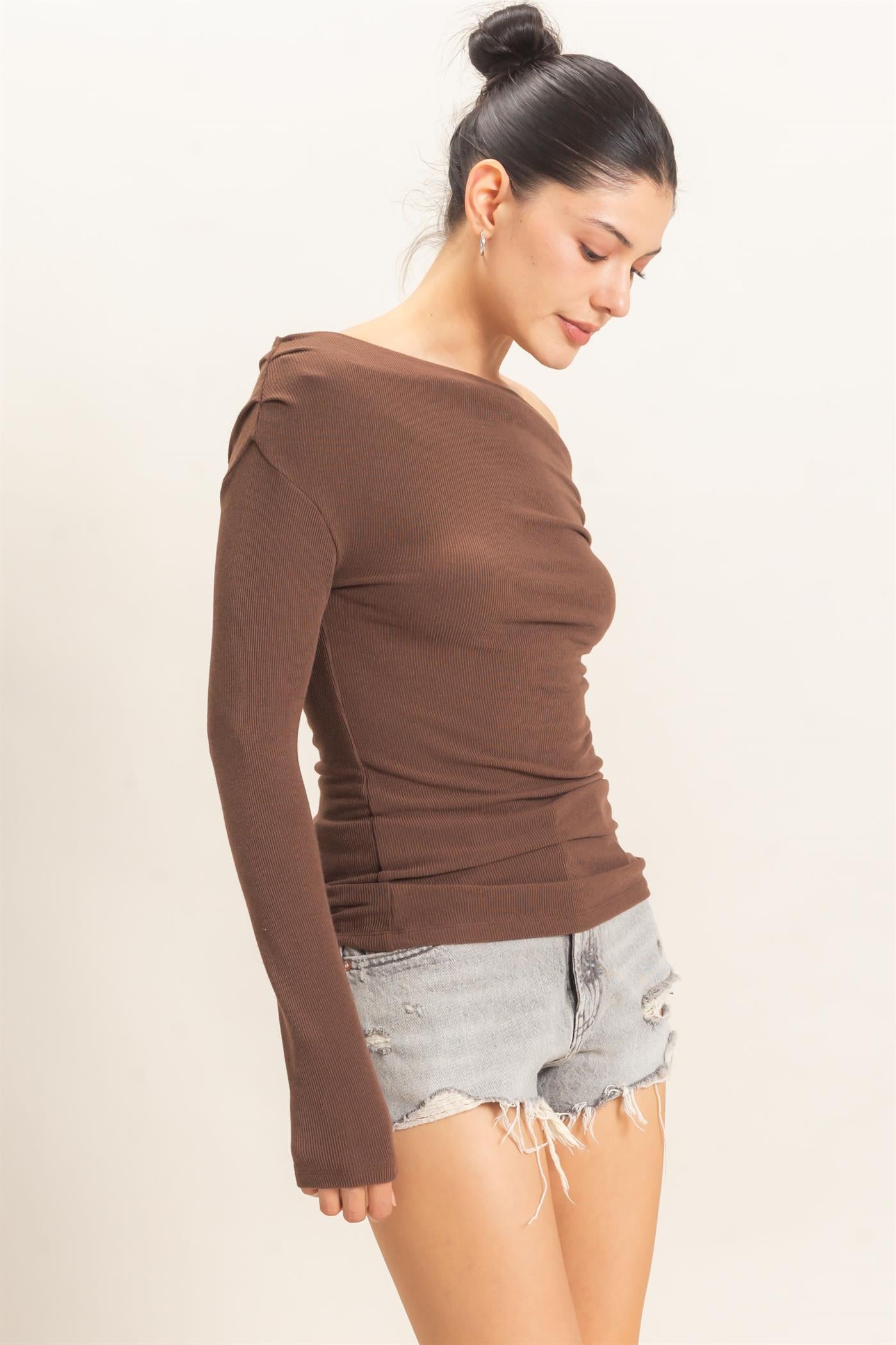 Wholesale Asymmetrical Off-Shoulder Top Clothing Tops HF26E377 CHESTNUT HYFVE