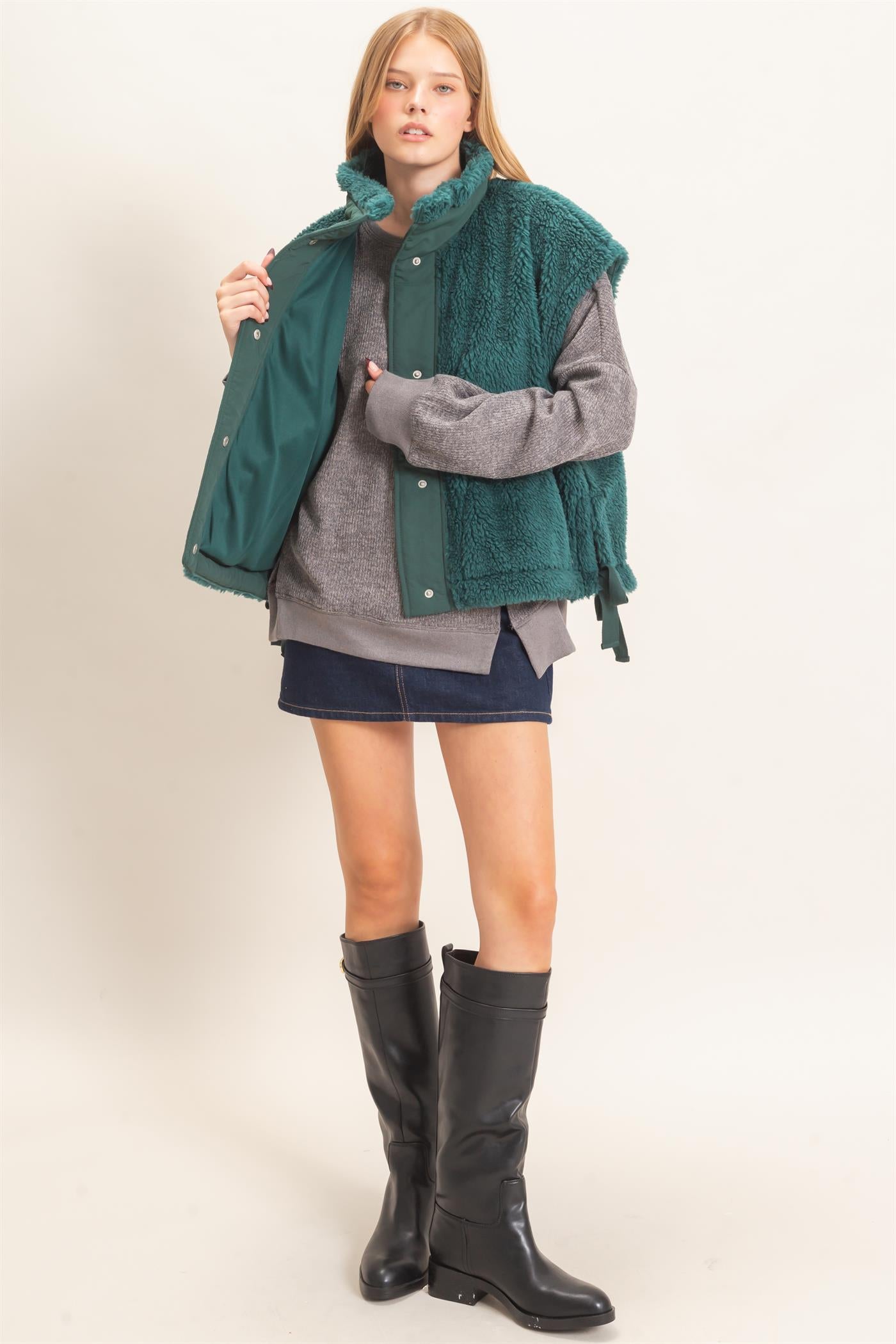 Wholesale Sherpa Vest With Snap Closure Outerwear HF26F131-D GREEN HYFVE