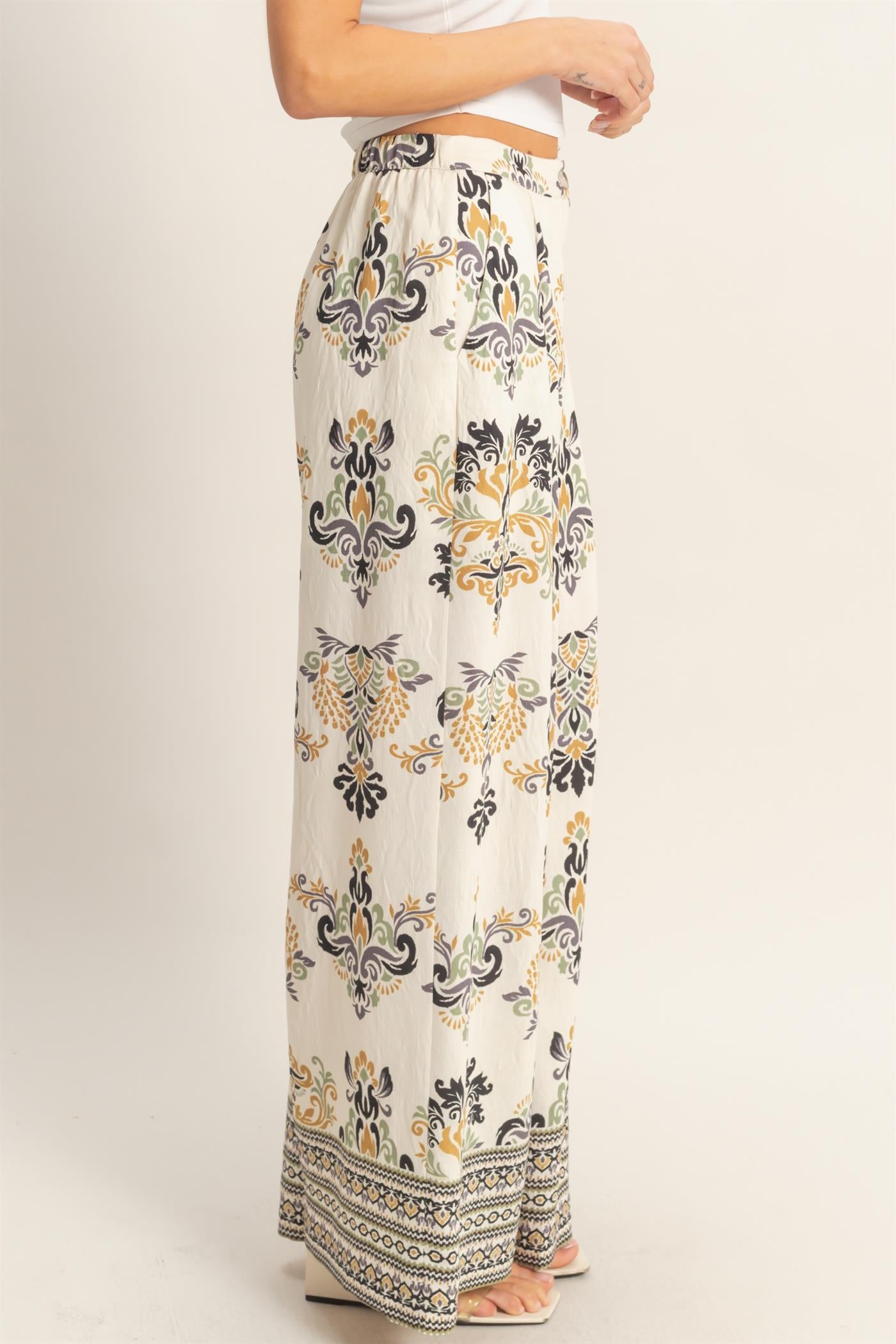 Wholesale Wide-Leg Printed Palazzo Pants Pants HF26C369-D BLACK HYFVE