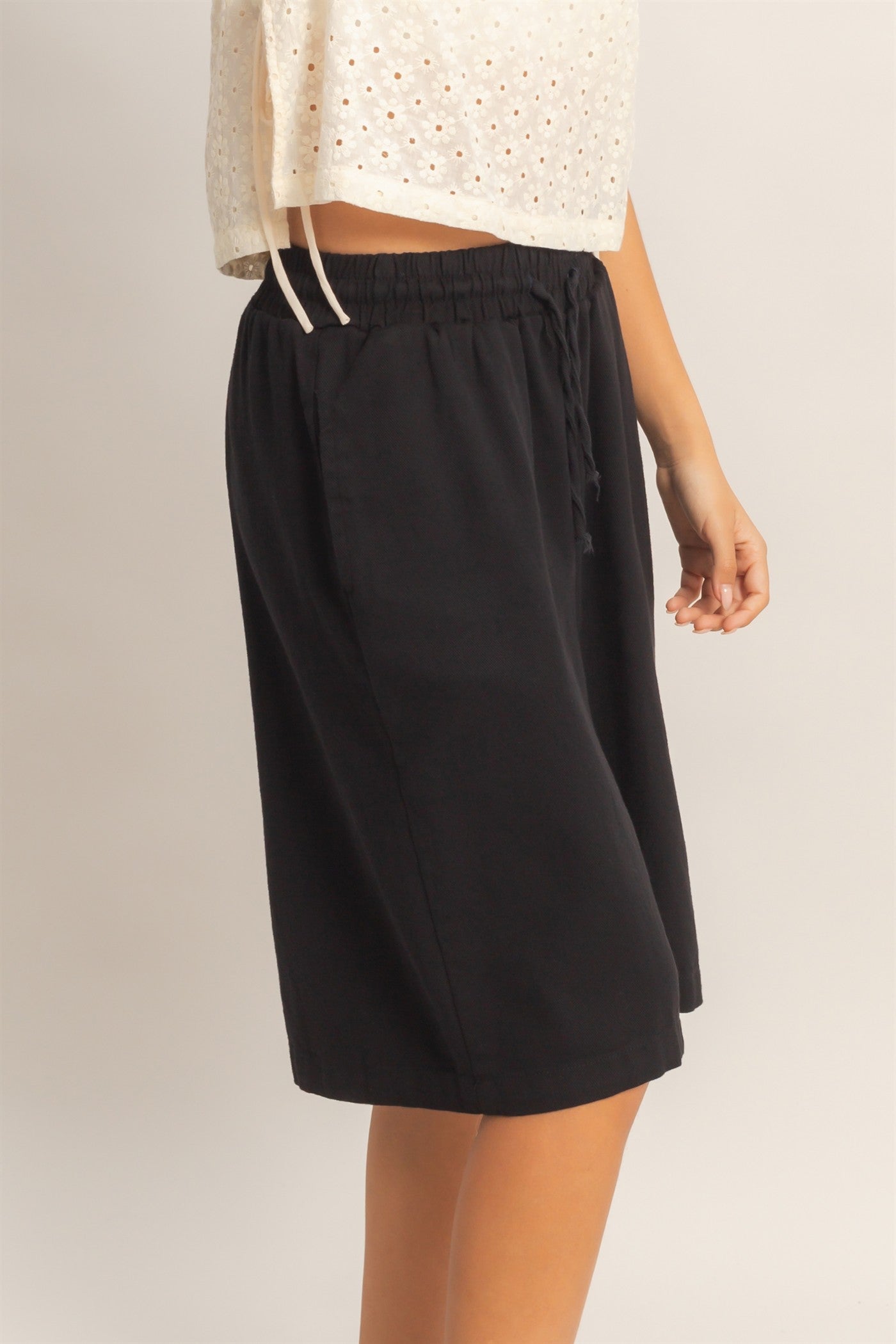 Wholesale Elastic Waistband Shorts Shorts HF26E445 BLACK HYFVE