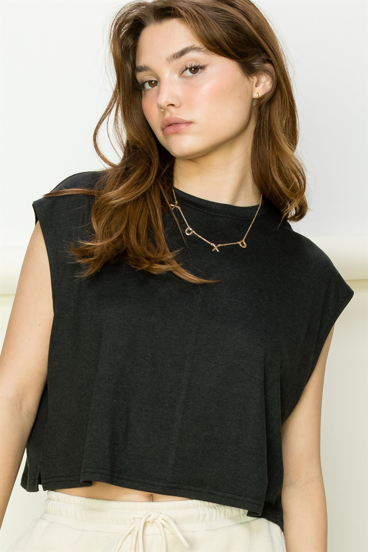 Wholesale Crew Neck Cropped Top Clothing Tops DZ22E688 BLACK DOUBLE ZERO