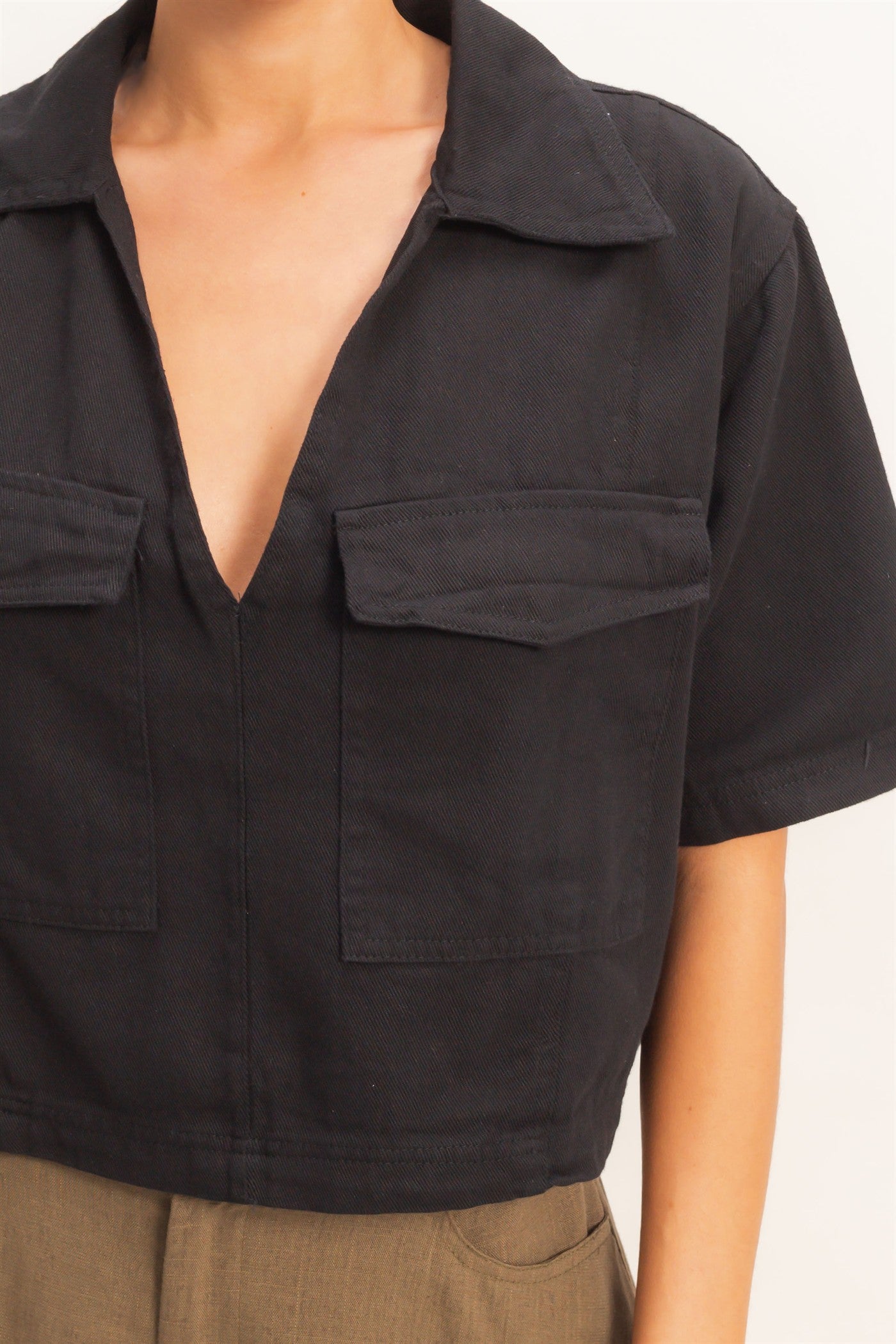 Wholesale Collared V-Neck Top Clothing Tops HF26E444 BLACK HYFVE