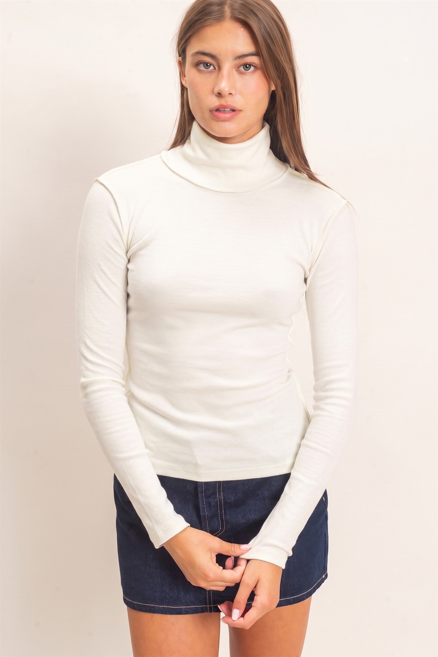 Wholesale Turtleneck Exposed Seam Long Sleeve Top Clothing Tops DZ26F241 WHITE HYFVE