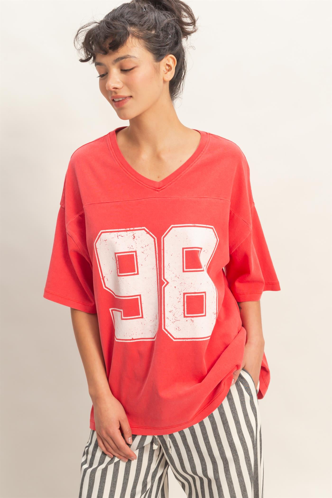 Wholesale Oversized Varsity Style V-Neck Graphic T-Shirt T-Shirts DZ26C200 RED DOUBLE ZERO
