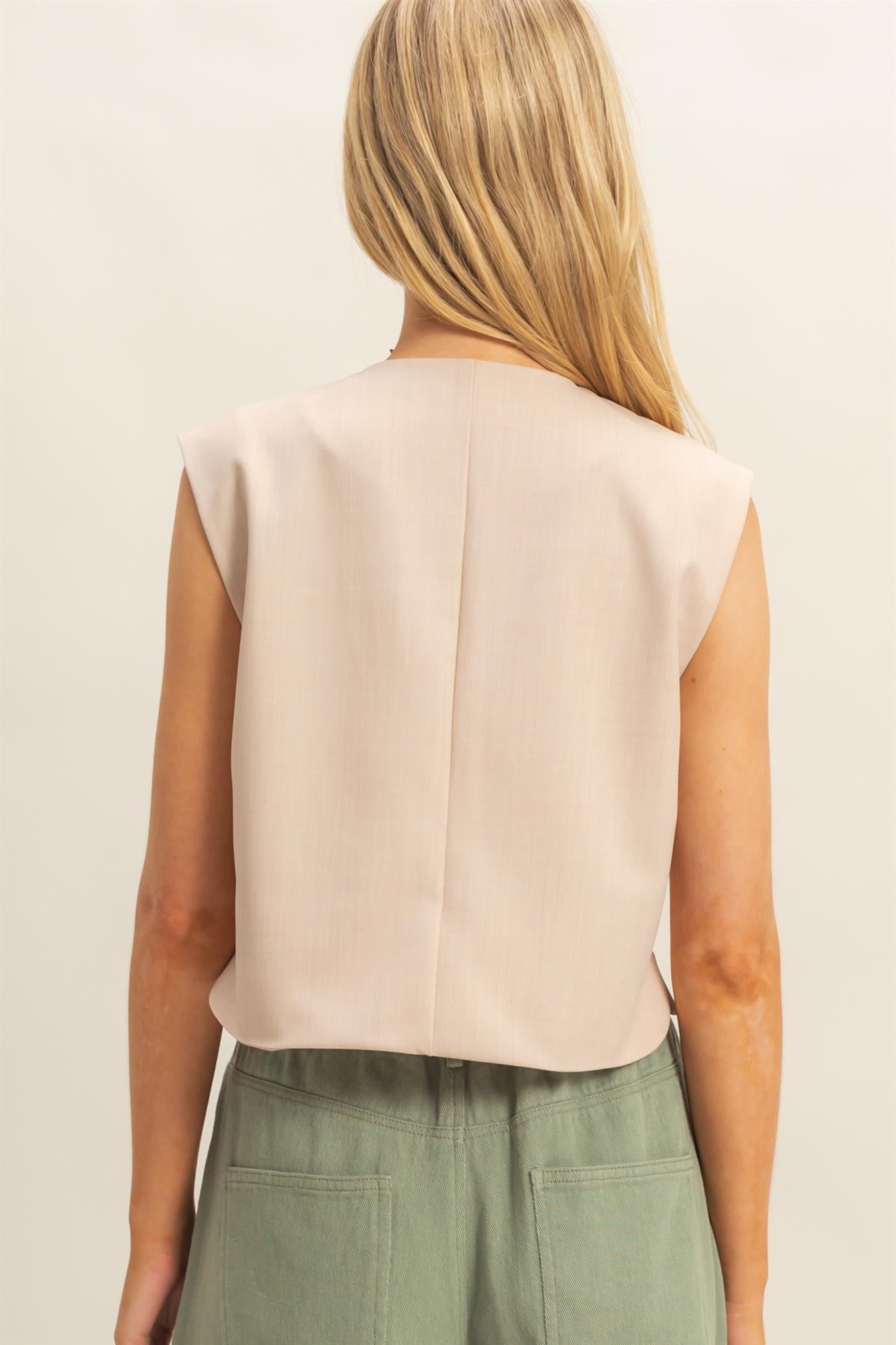 Wholesale Sleek Sleeveless Vest Top Clothing Tops HF25E489 BEIGE HYFVE