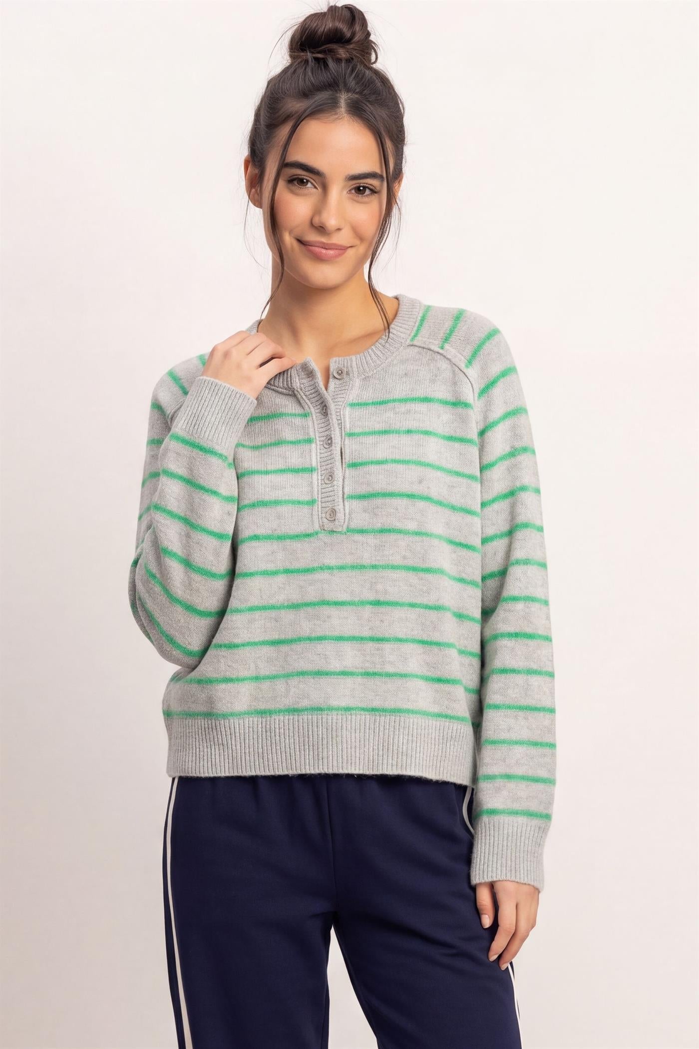 Wholesale Stripe Henley Sweater Sweaters DZ26F002 HEATHER GRAY DOUBLE ZERO