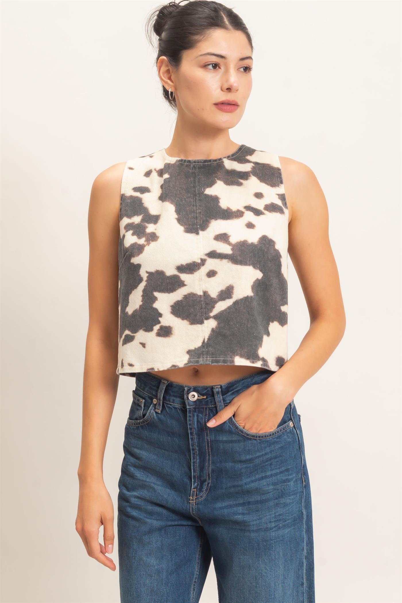 Wholesale Sleeveless Cow Print Top Clothing Tops HF26E495 BLACK HYFVE