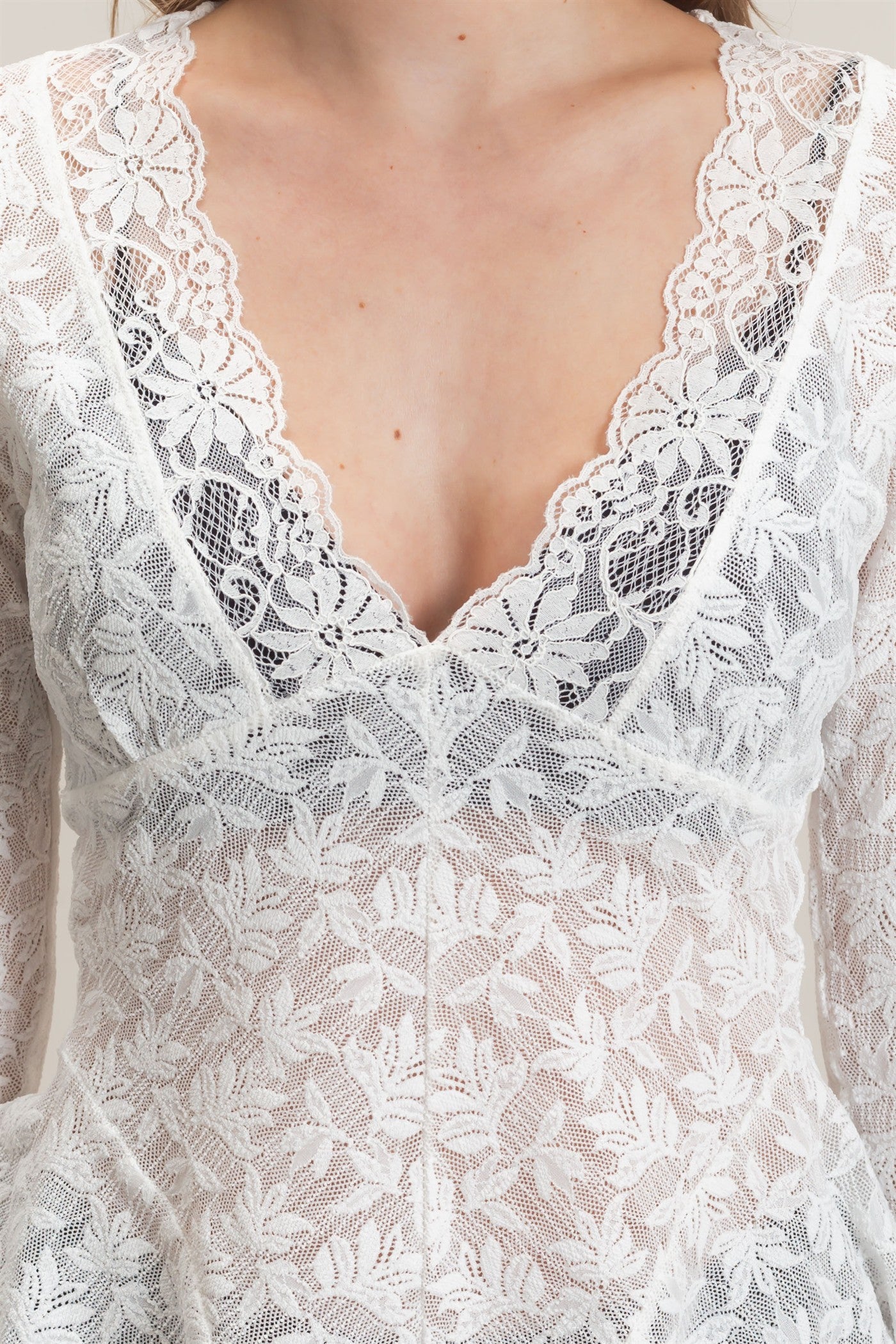 Wholesale Lace V-Neck Flare Sleeve Top Clothing Tops HF26E359 OFF WHITE HYFVE