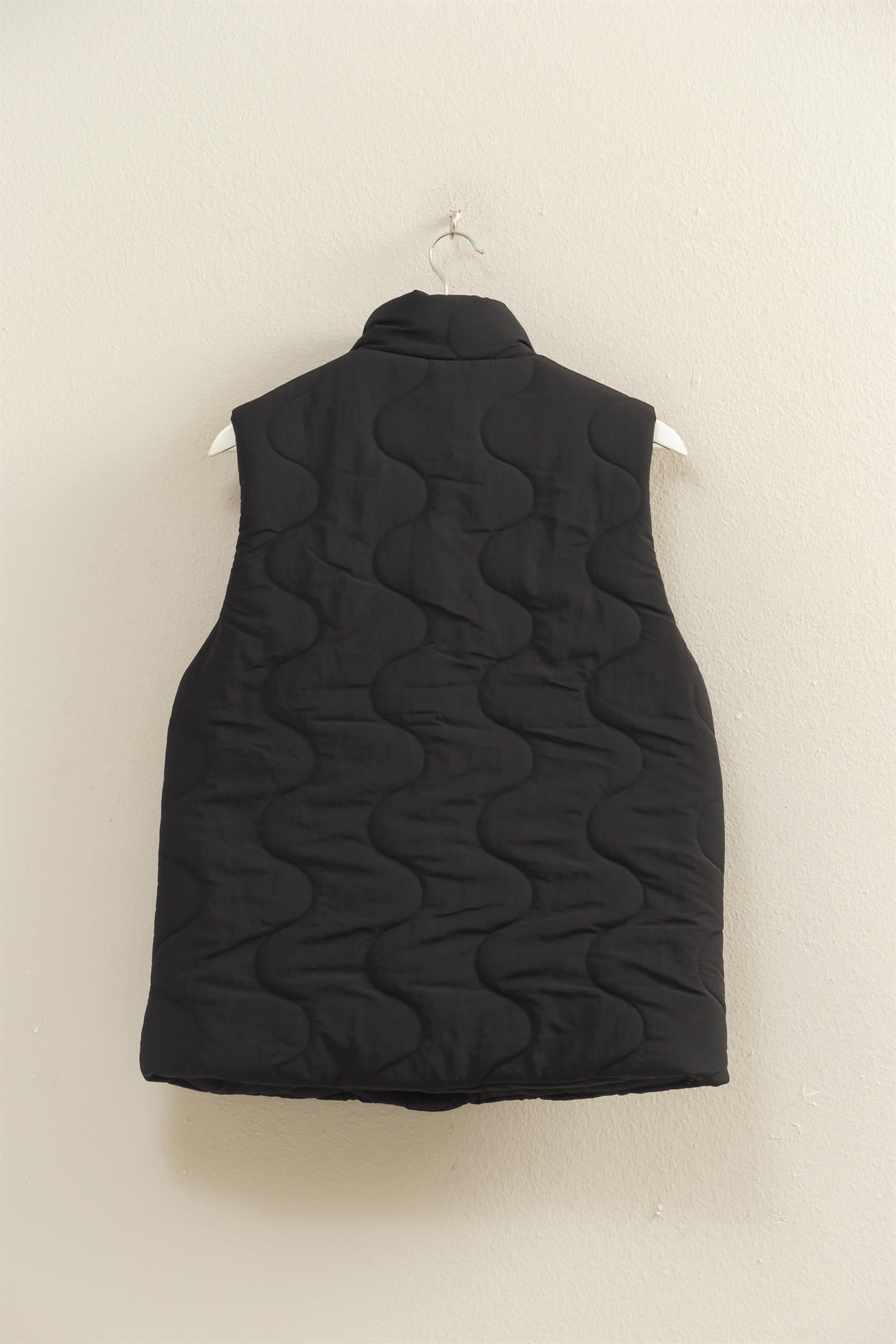 Wholesale Wave Quilted Ribbon Tie Detailed Puffer Vest Vests HF25E498 BLACK HYFVE