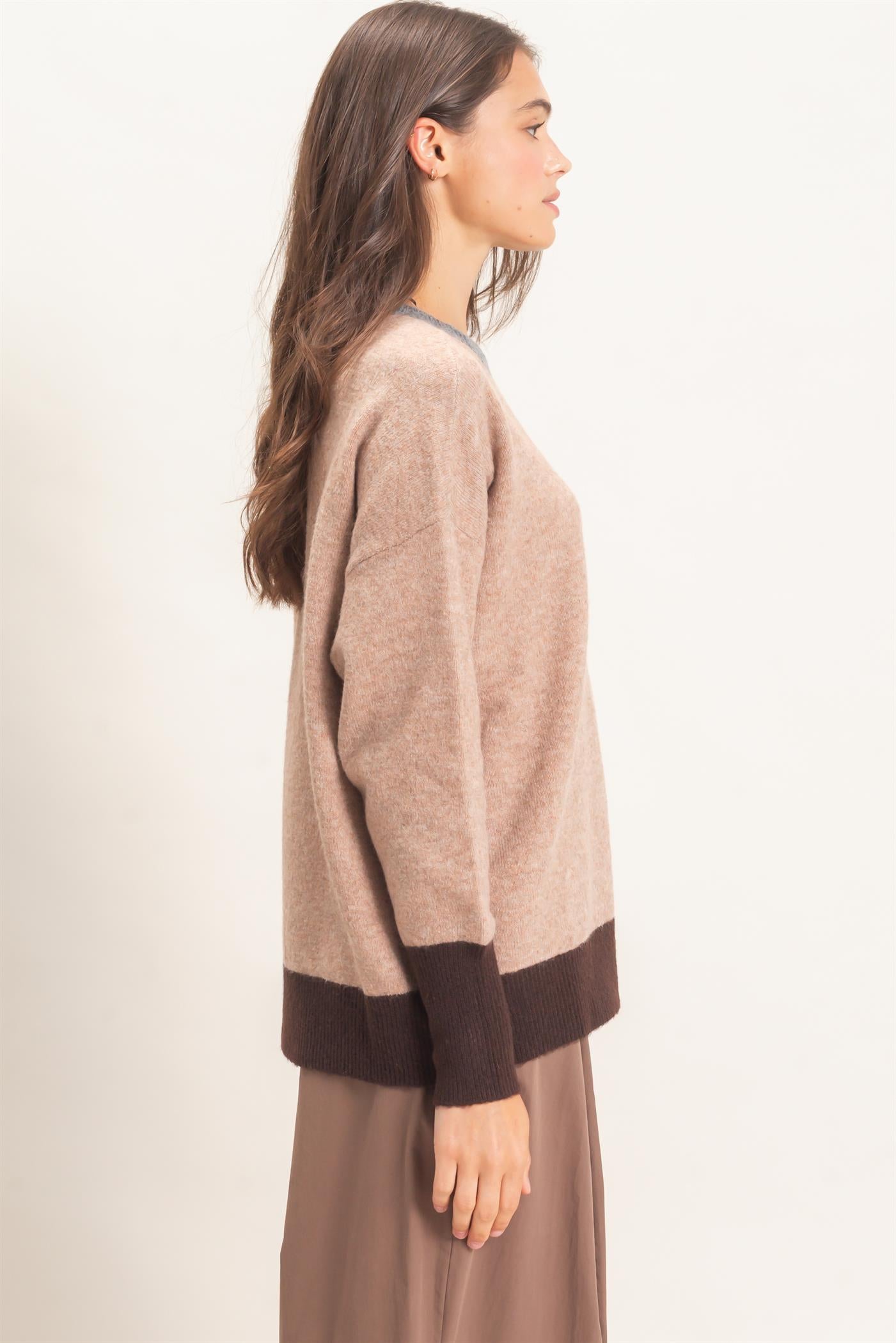 Wholesale Colorblock Crew Neck Sweater Sweaters HF26E151 BROWN HYFVE