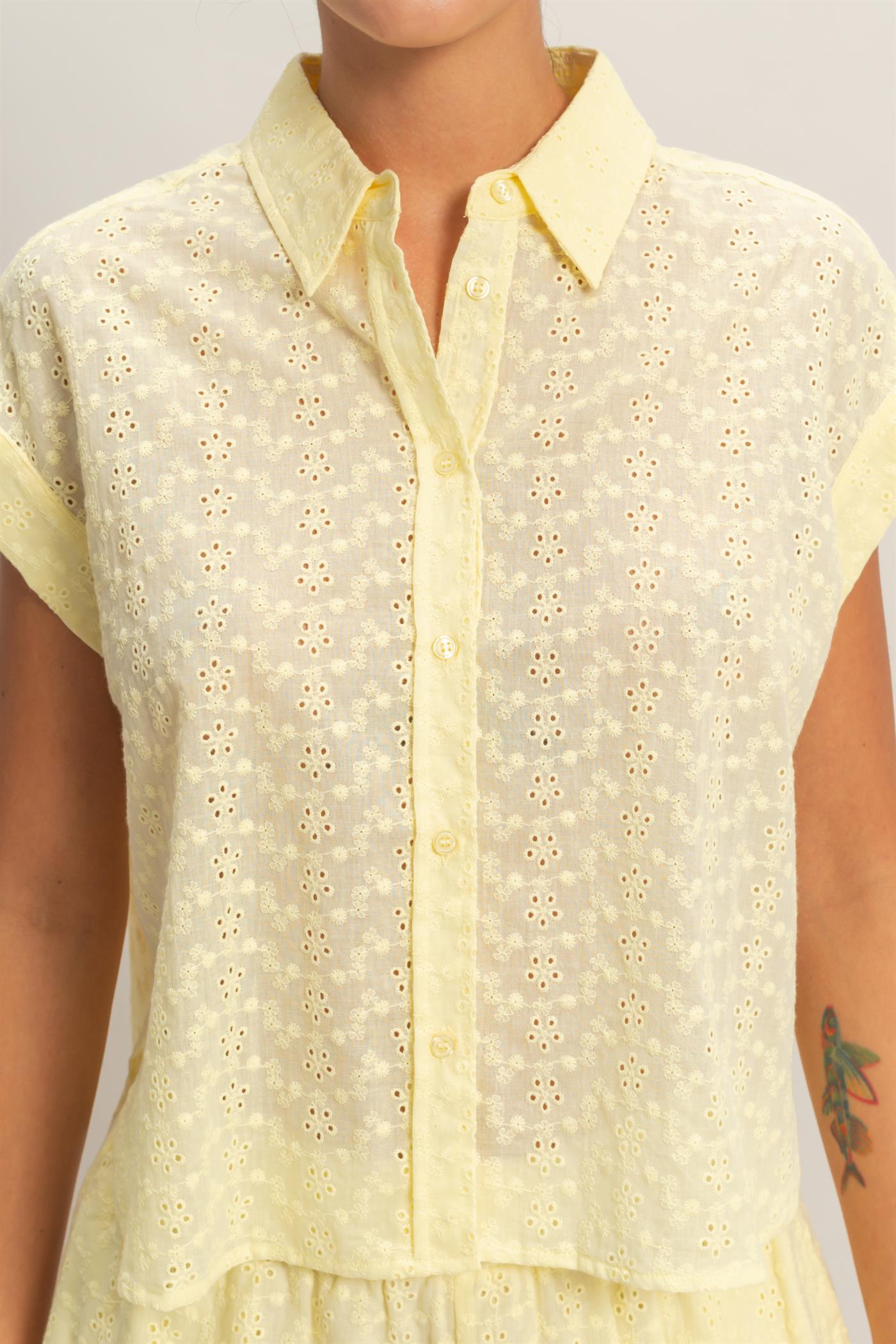 Wholesale Eyelet Dolman Short Sleeve Button Up Shirt Clothing Tops DZ26C088 PALE YELLOW DOUBLE ZERO