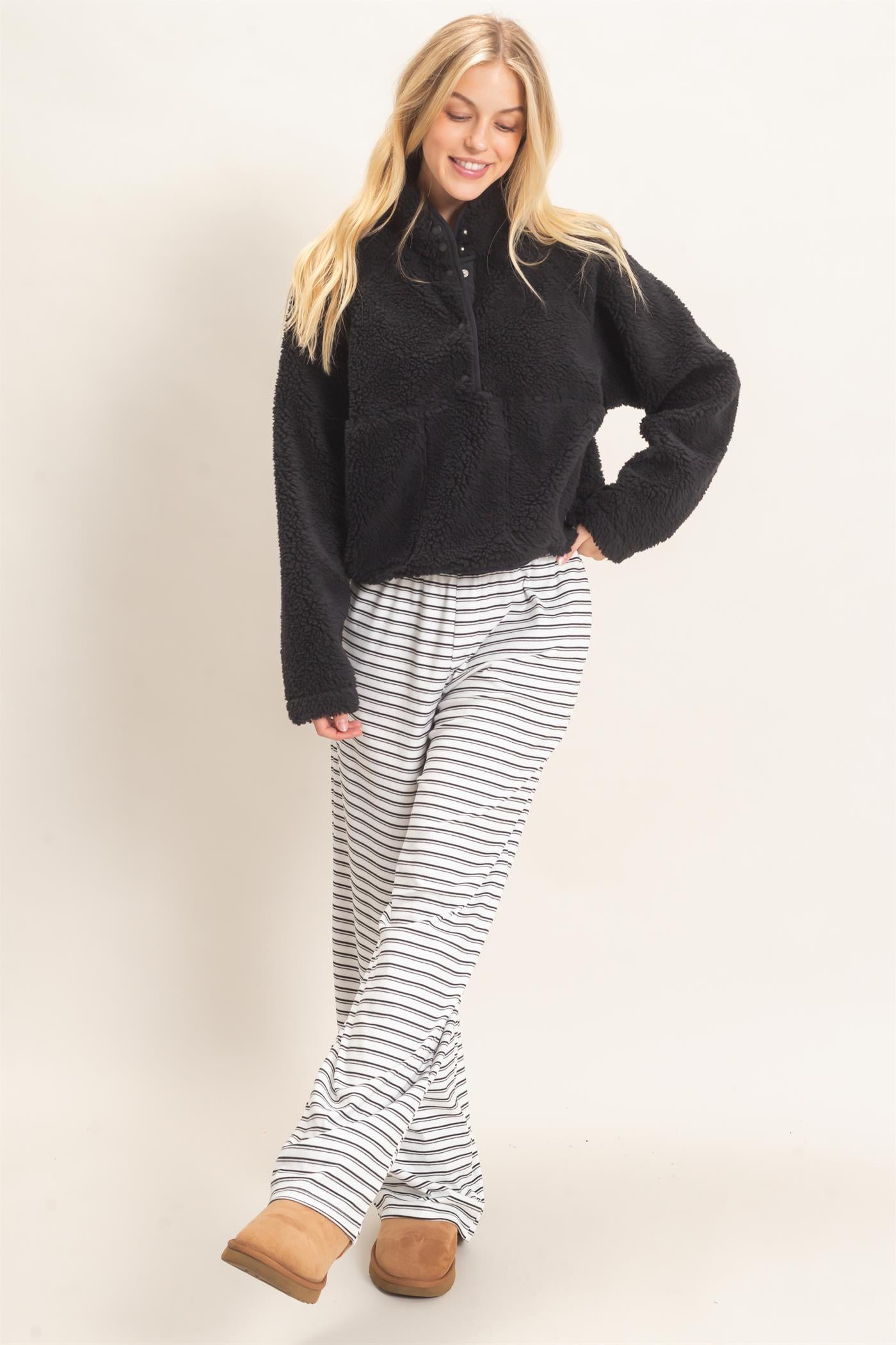 Wholesale Half-Zip Sherpa Jacket Sweatshirts HF26F130-D BLACK HYFVE
