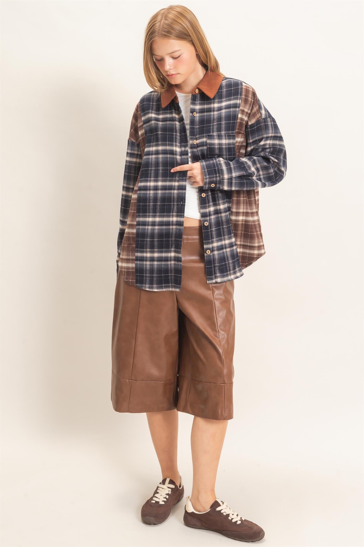 Wholesale Plaid Button-Up Shirt With Corduroy Collar Shirts HF26E157 BLACK HYFVE