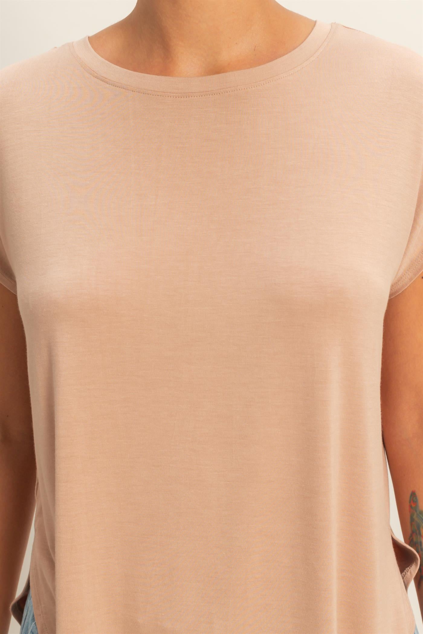 Wholesale Relaxed Dolman Short Sleeve  Round Neck Top Shirts DZ26A270 DARK TAUPE DOUBLE ZERO