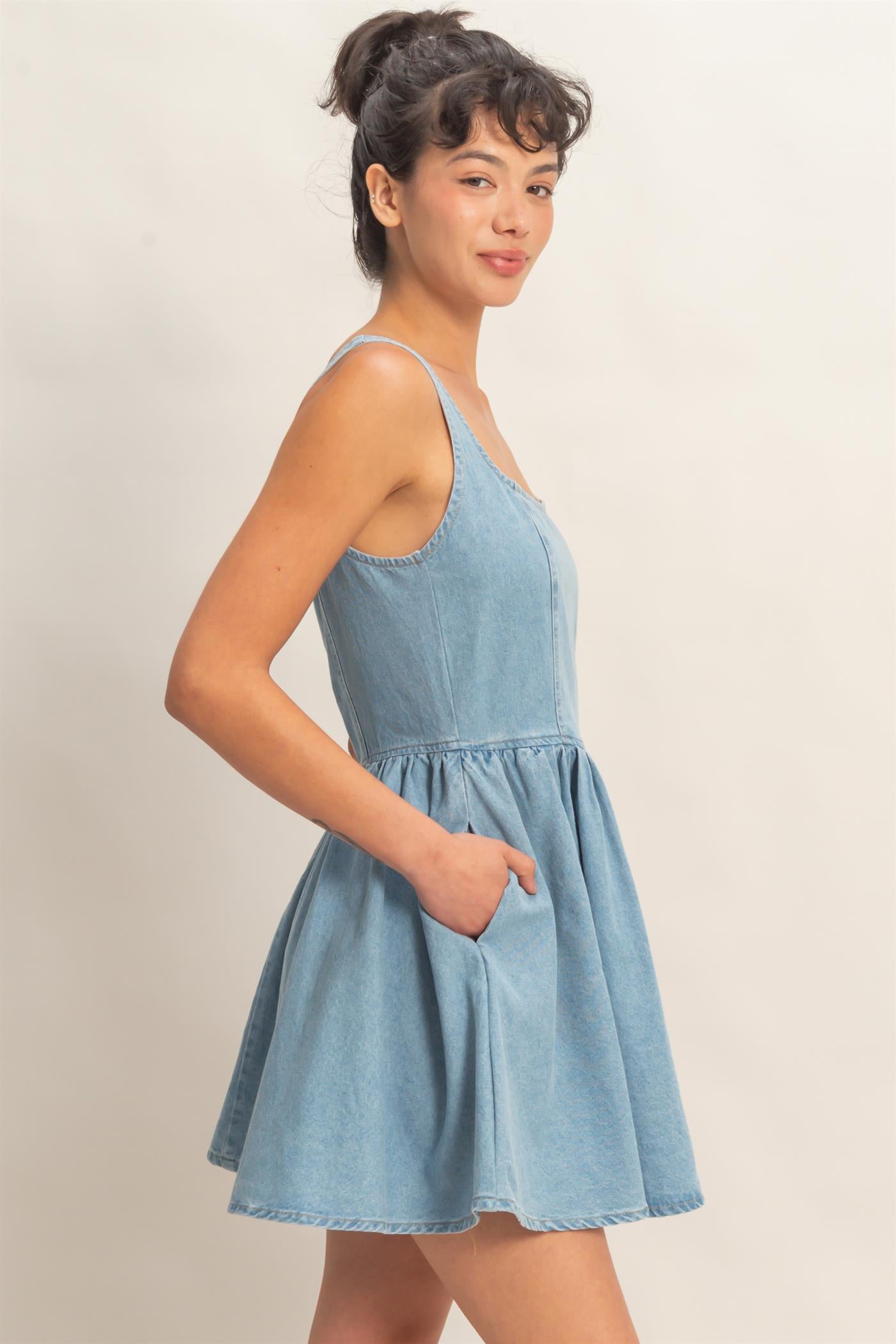 Wholesale Scoop Neck Denim Tank Flowy Mini Dress Dresses DZ26A998 LIGHT BLUE DOUBLE ZERO