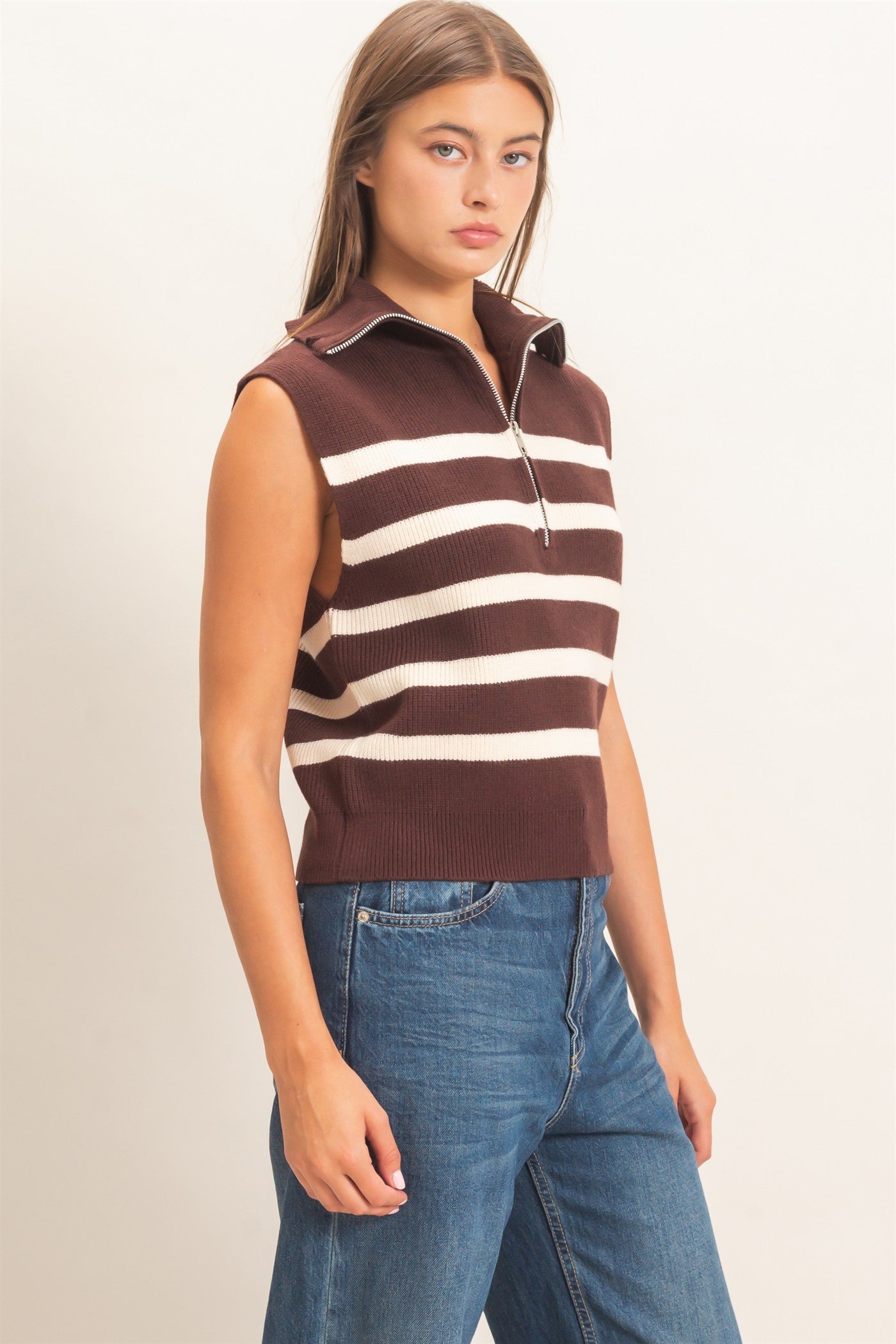Wholesale Half-Zip Sleeveless Stripe Sweater Sweaters DZ26E951 DARK BROWN DOUBLE ZERO