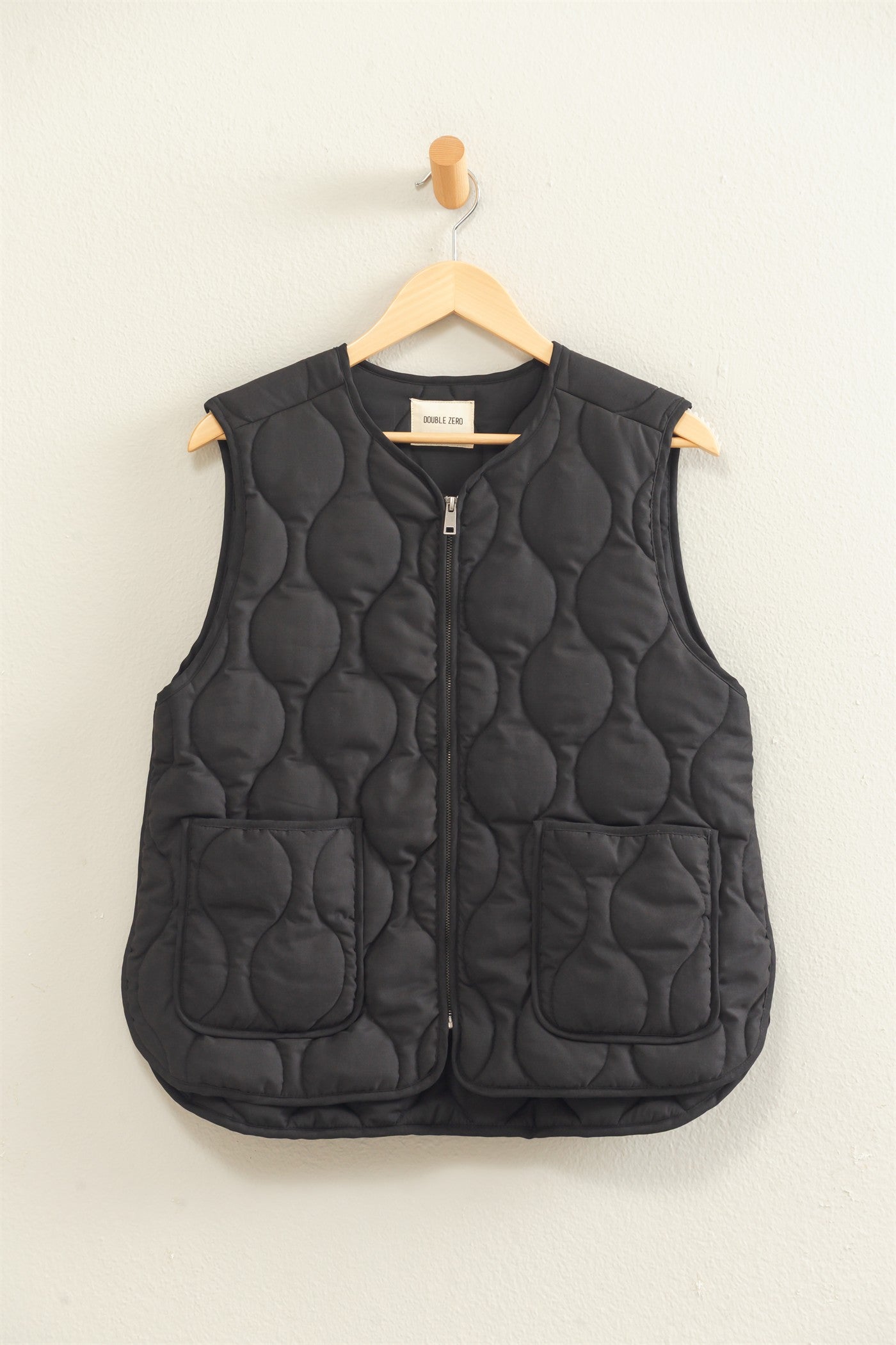 Wholesale Quilted Vest With Pockets Vests DZ26F336 BLACK DOUBLE ZERO
