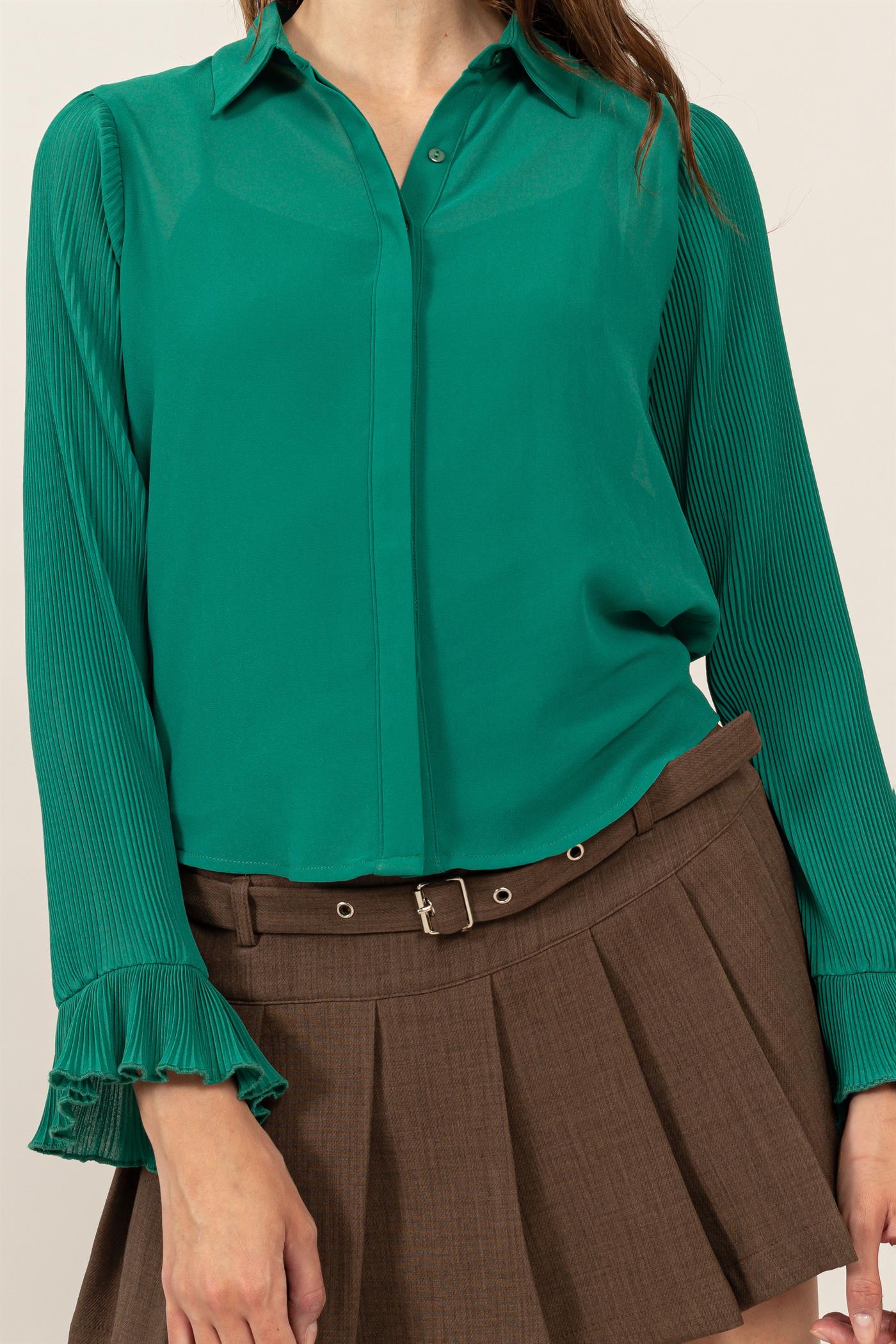 Wholesale Bell Sleeve Blouse With Inside Lining Clothing Tops HF25A769 D.GREEN HYFVE