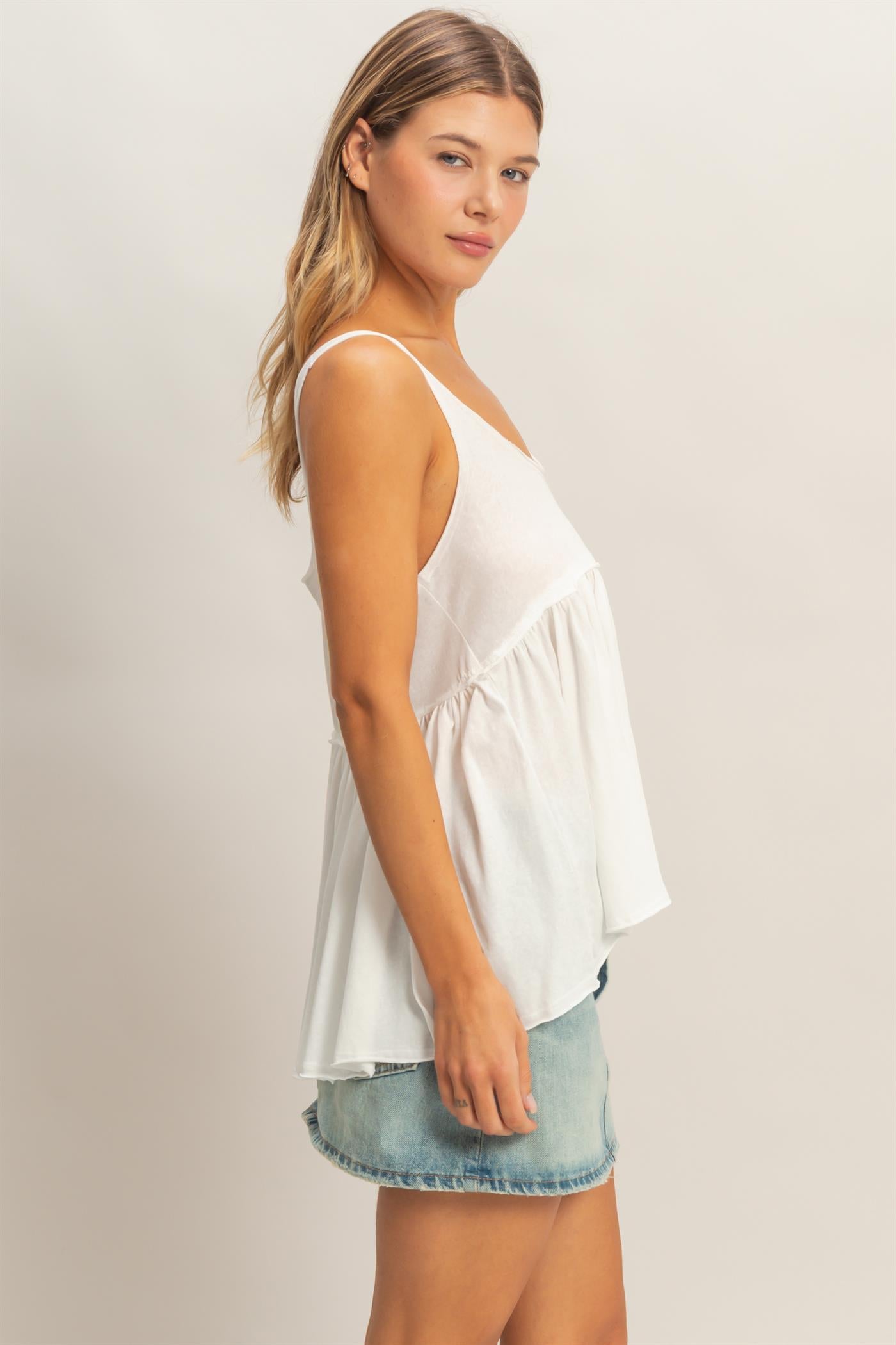 Wholesale Scoop Neck Babydoll Top Tank Tops HF26A376 WHITE HYFVE