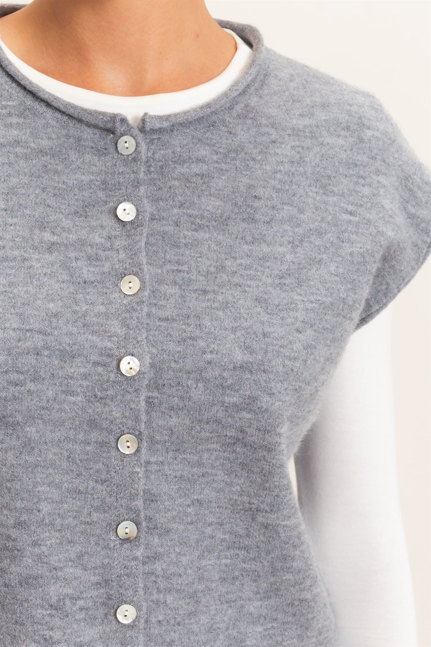 Wholesale Rolled Edge Button Front Sweater Vest Sweaters DZ26E239 HEATHER GRAY DOUBLE ZERO