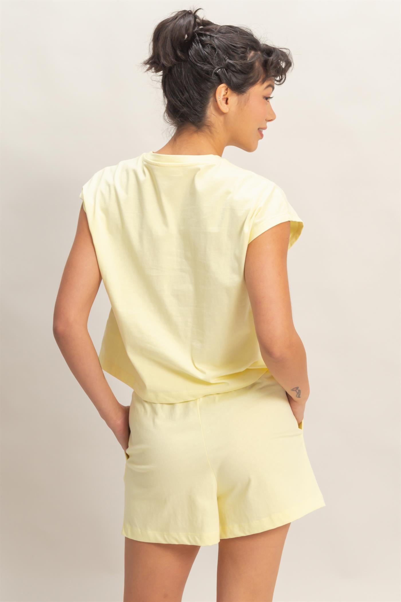 Wholesale Cap Sleeve Boxy Top And Shorts Set Clothing DZ26C543-SET PALE YELLOW DOUBLE ZERO